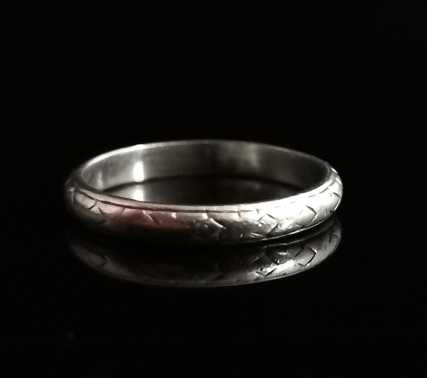 Art Deco Platinum Wedding Band, Engraved Ring 6