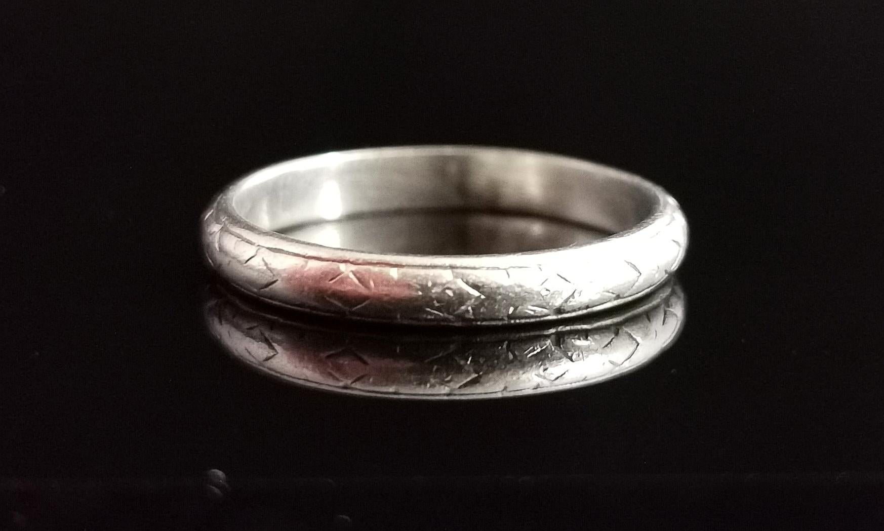 Art Deco Platinum Wedding Band, Engraved Ring In Fair Condition In NEWARK, GB