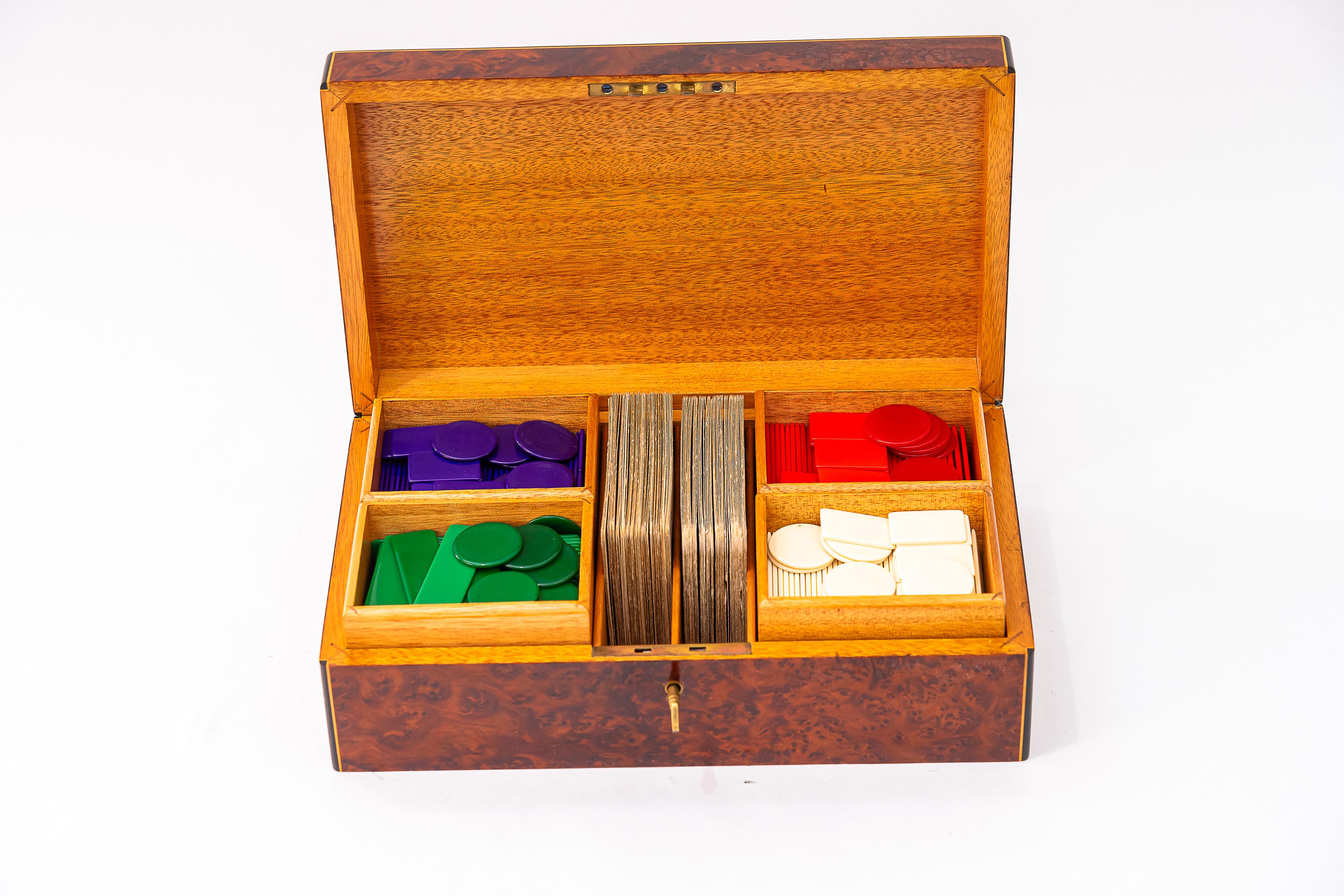 Boîte de jeu Art Déco en bois d'érable viennois des années 1920 Bon état - En vente à Wien, AT