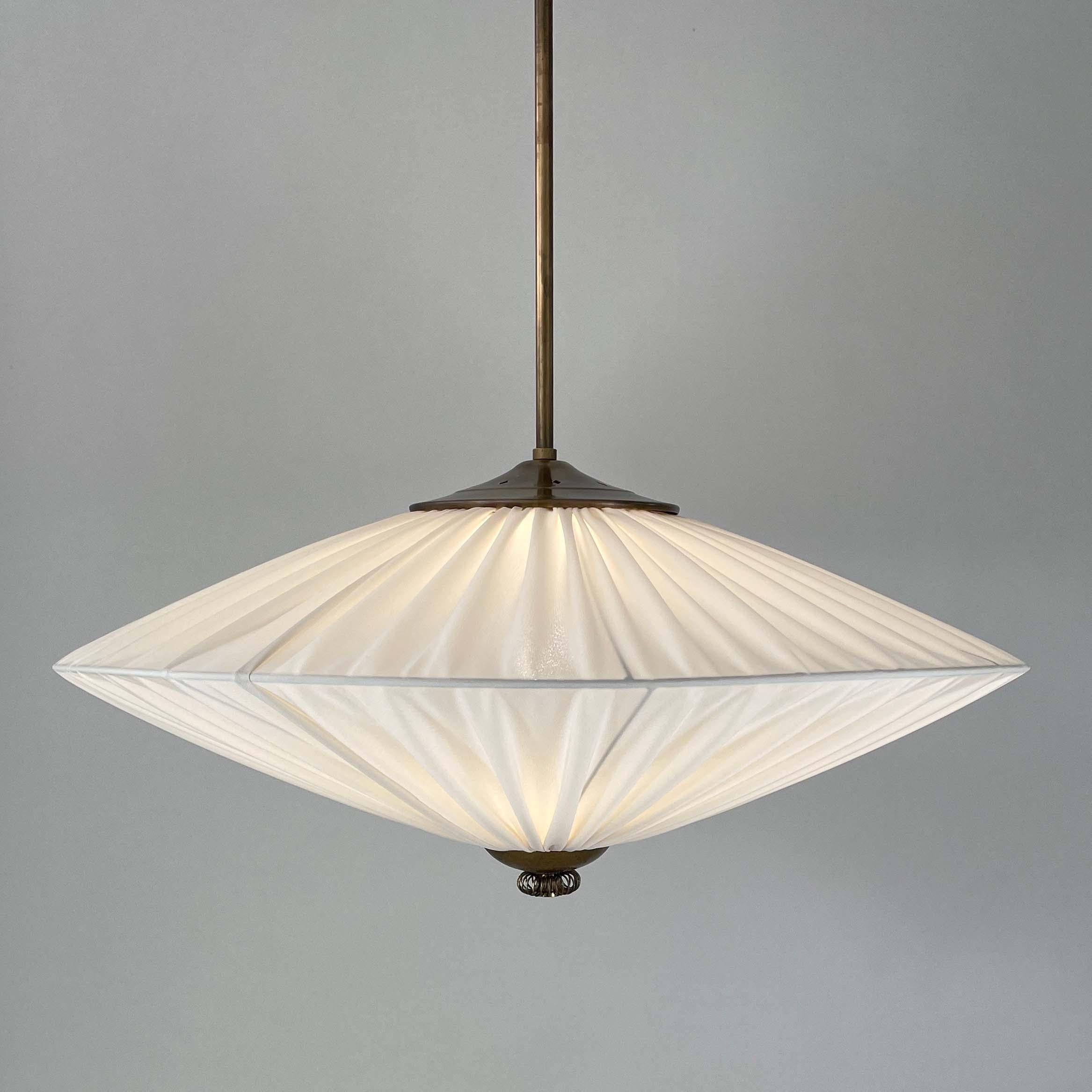 Art Deco Pleated Cream Fabric & Brass Pendant, Finland 1940s 9