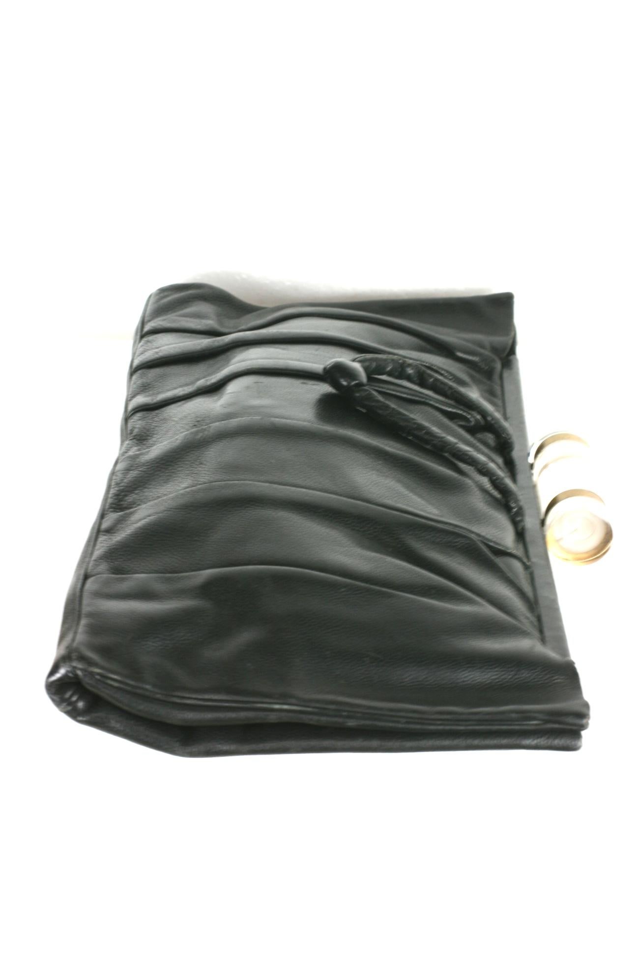 Art Deco Pleated Leather Clutch In Good Condition For Sale In New York, NY
