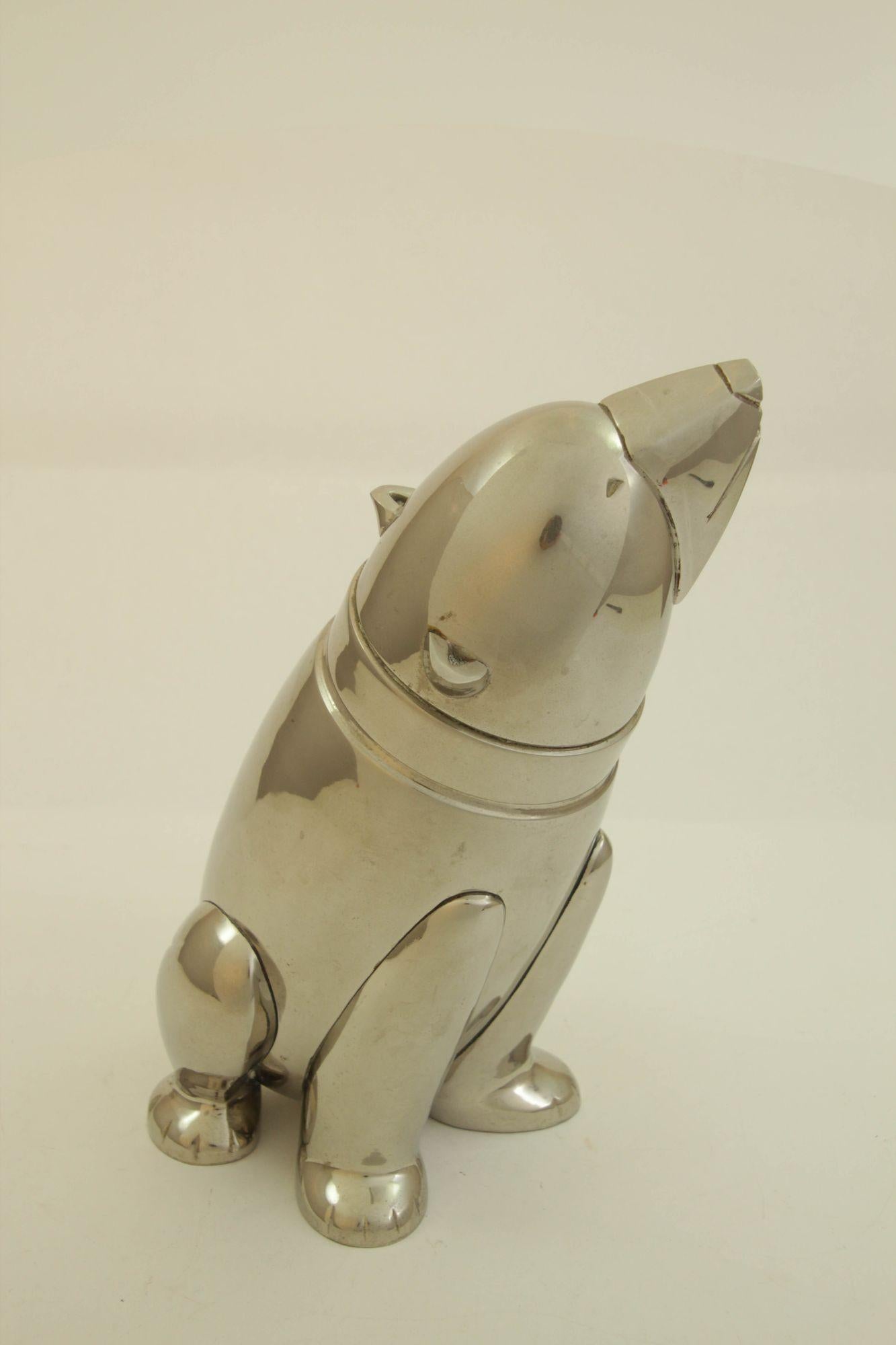 Shaker à cocktail figuratif Art Déco ours polaire chromé des années 1980 en vente 7