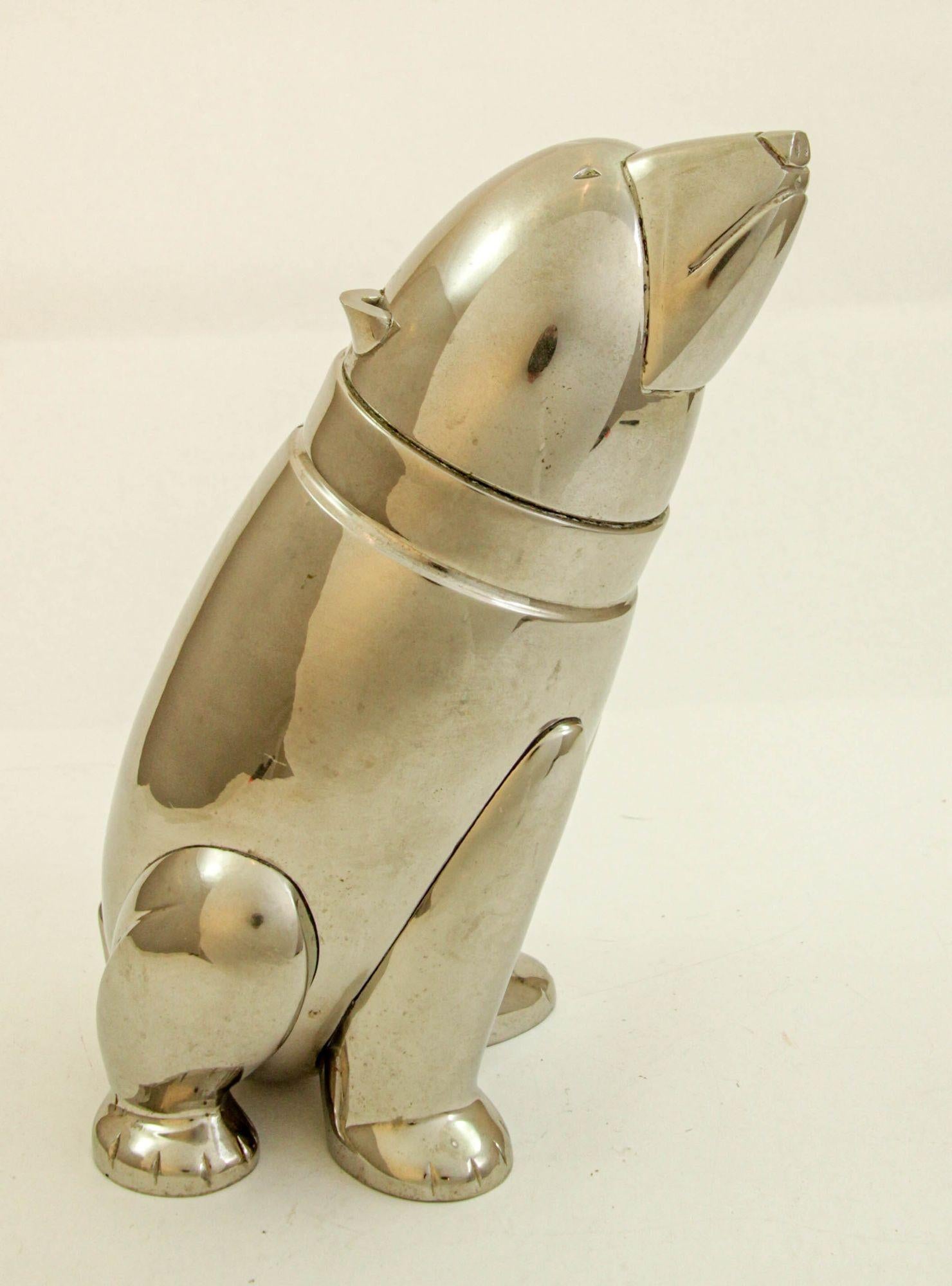 Shaker à cocktail figuratif Art Déco ours polaire chromé des années 1980 en vente 10