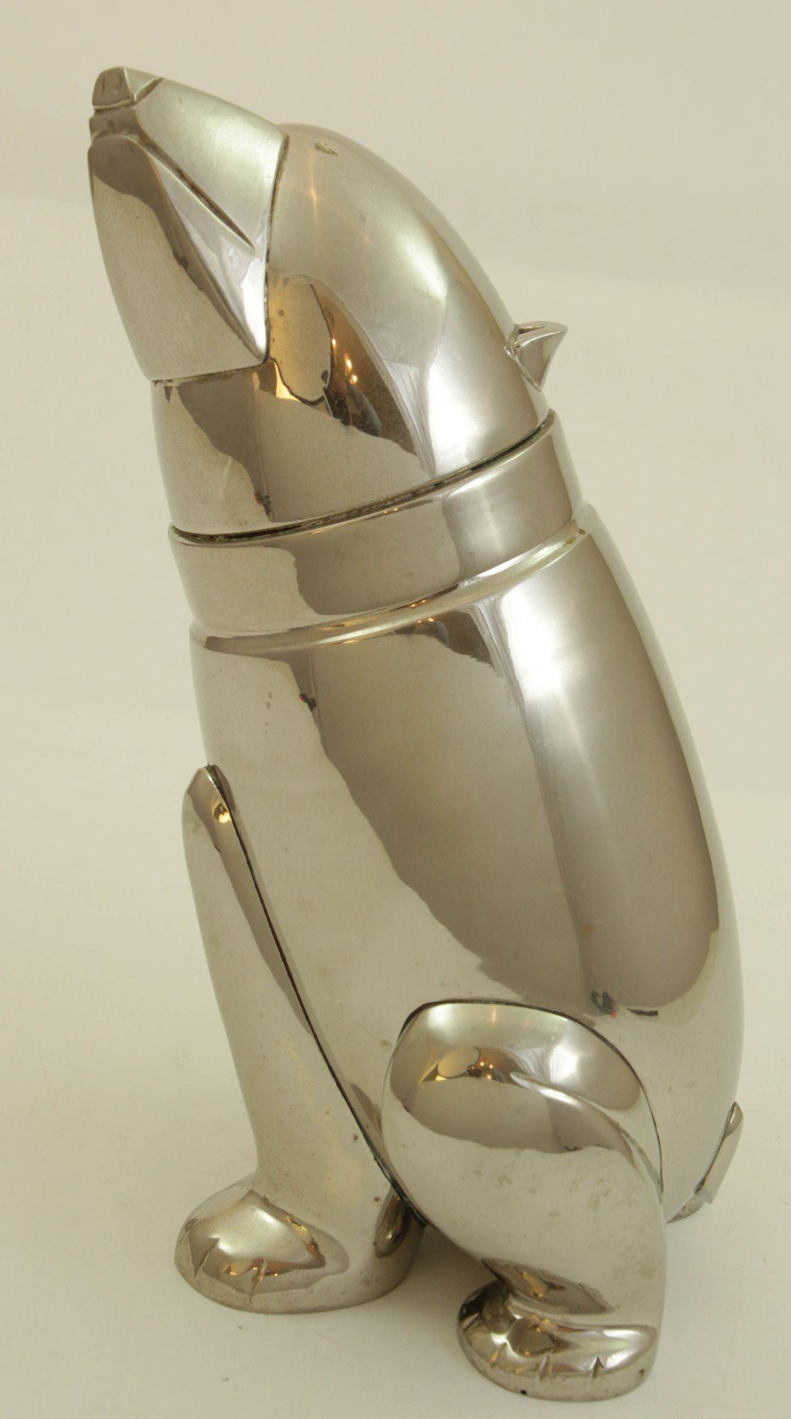 Shaker à cocktail figuratif Art Déco ours polaire chromé des années 1980 Bon état - En vente à North Hollywood, CA