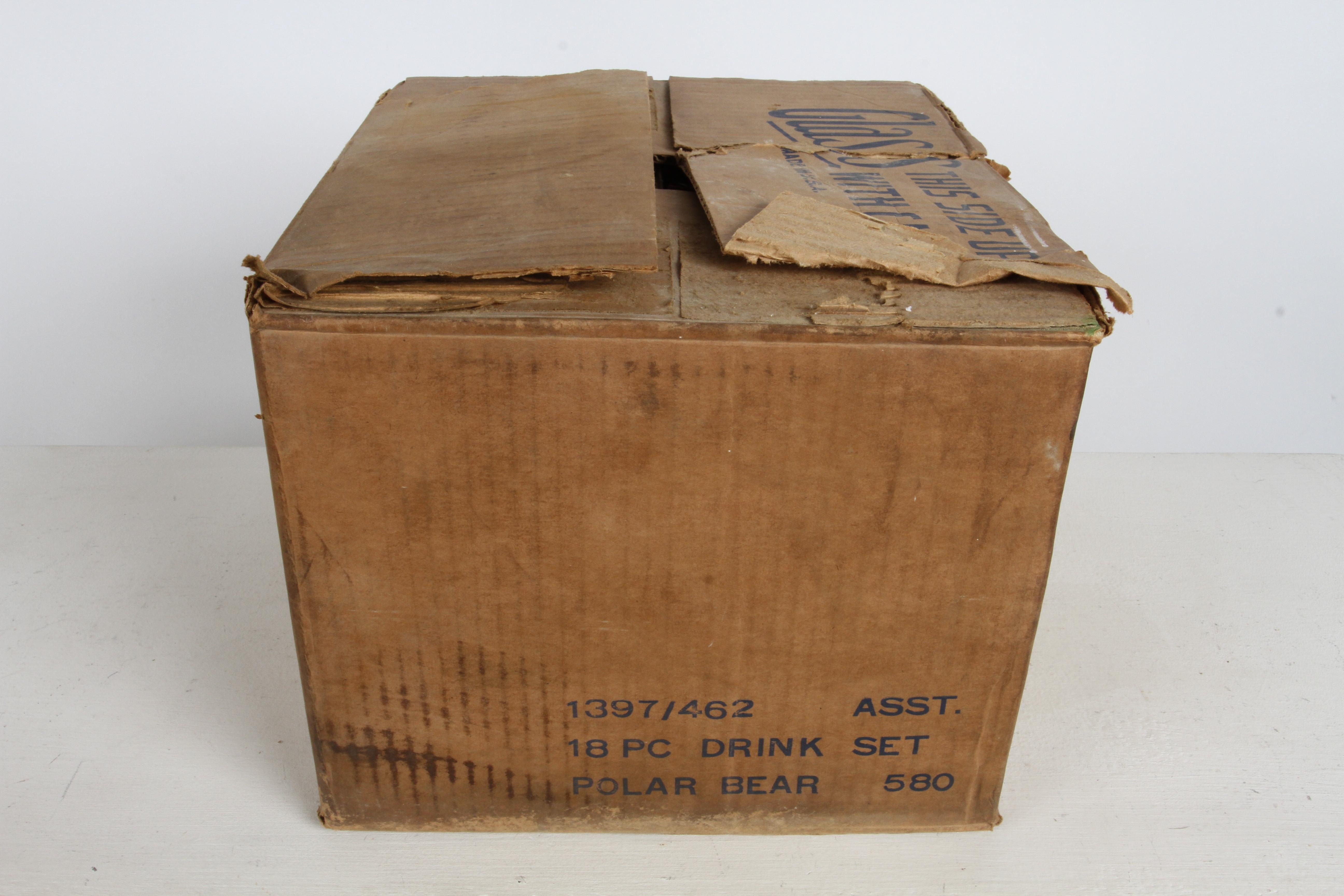 Juego de cócteles Art Decó Oso Polar - Hazel-Atlas - Juego completo de 18 cocteleras Caja en venta 11