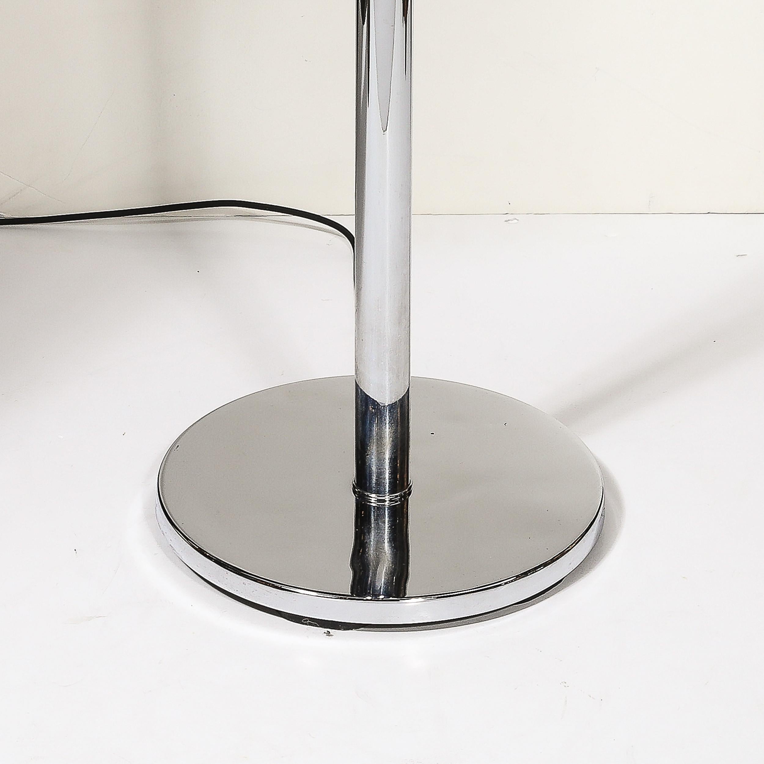 Torchère Art déco en chrome poli signée Marbro Excellent état - En vente à New York, NY