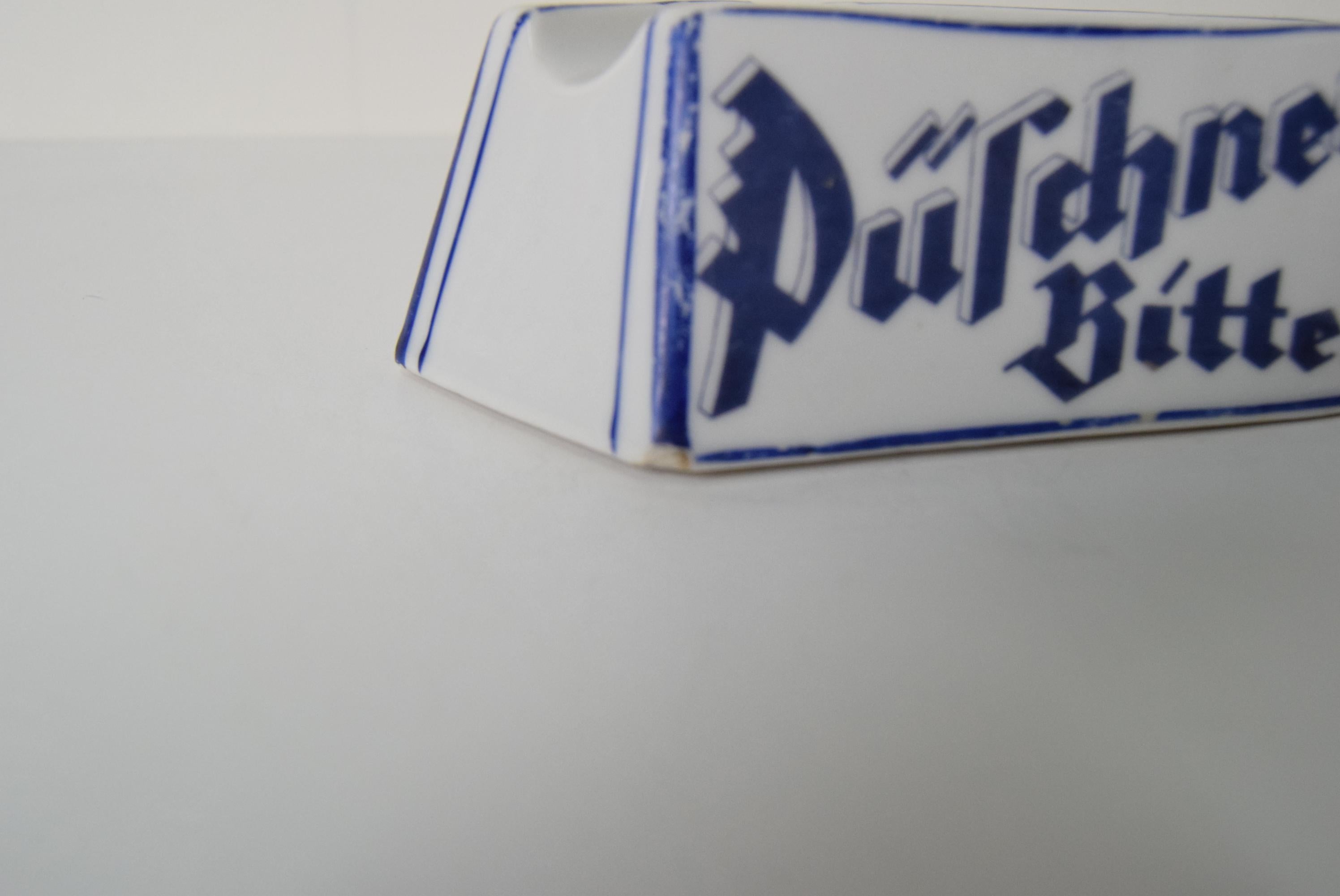 Posacenere pubblicitario in porcellana Art Deco Püschner Bitter, anni '20. in vendita 3