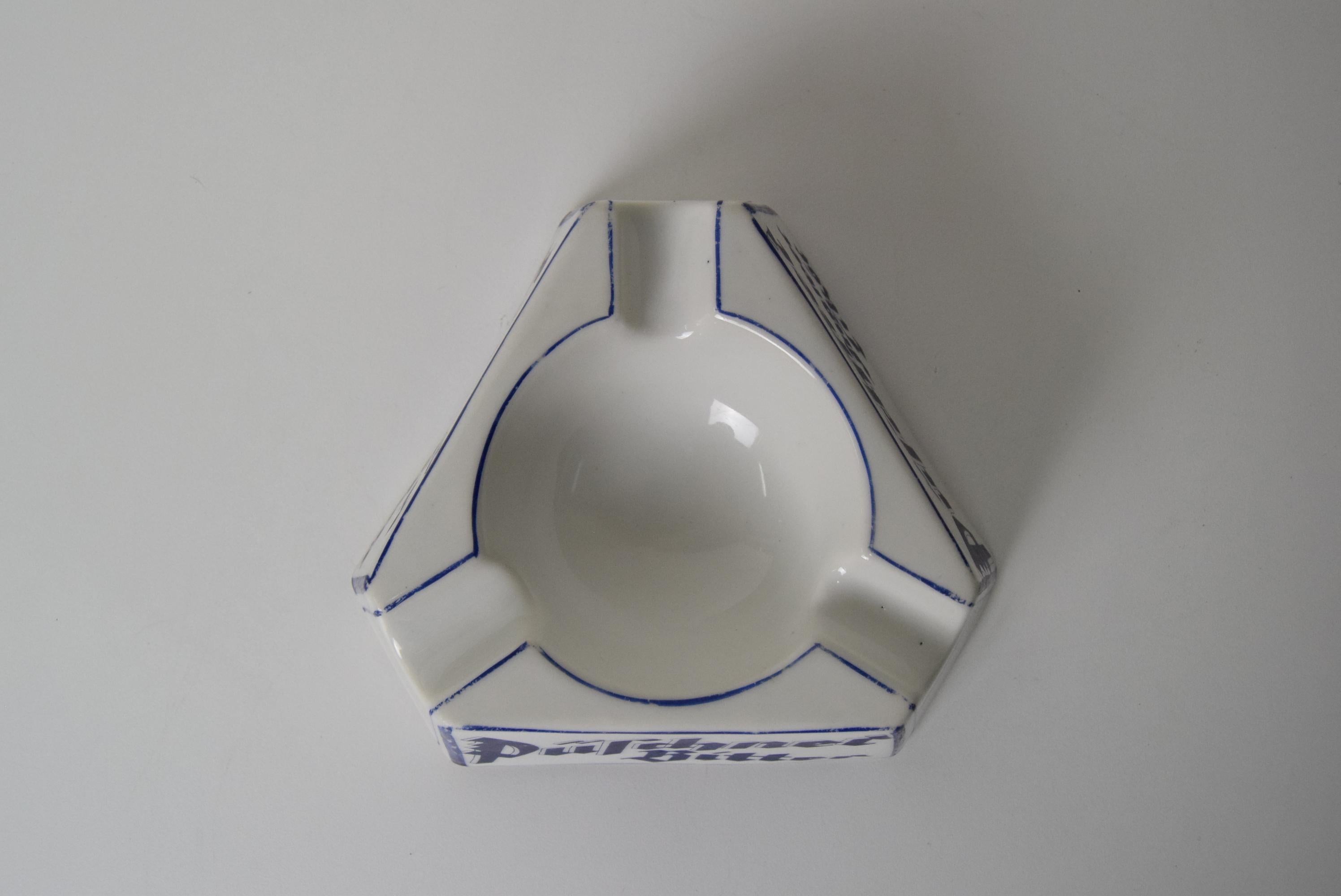 Porcellana Posacenere pubblicitario in porcellana Art Deco Püschner Bitter, anni '20. in vendita