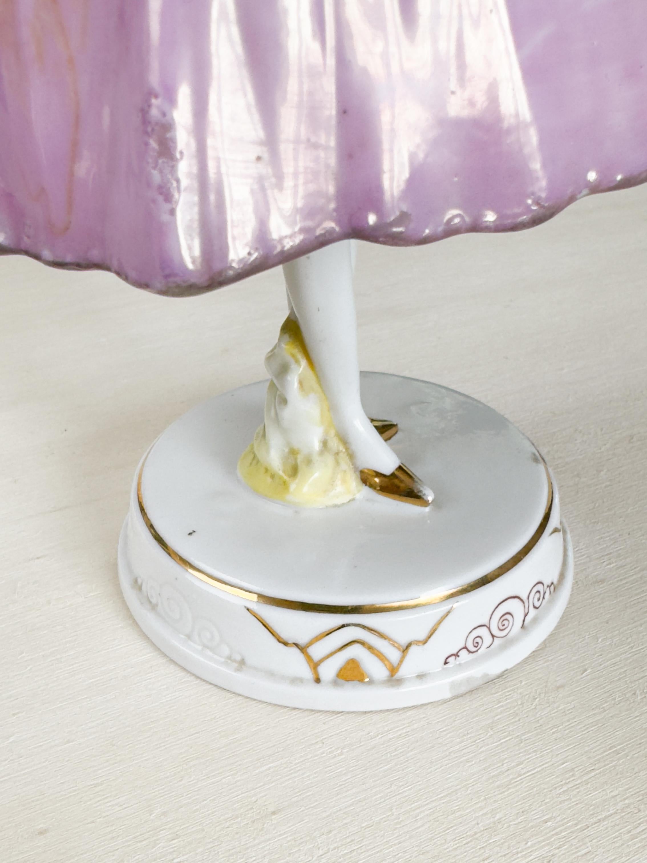 Boîte à bijoux de ballerine ou boîte à poudre Art déco, Allemagne, années 1930 en vente 7