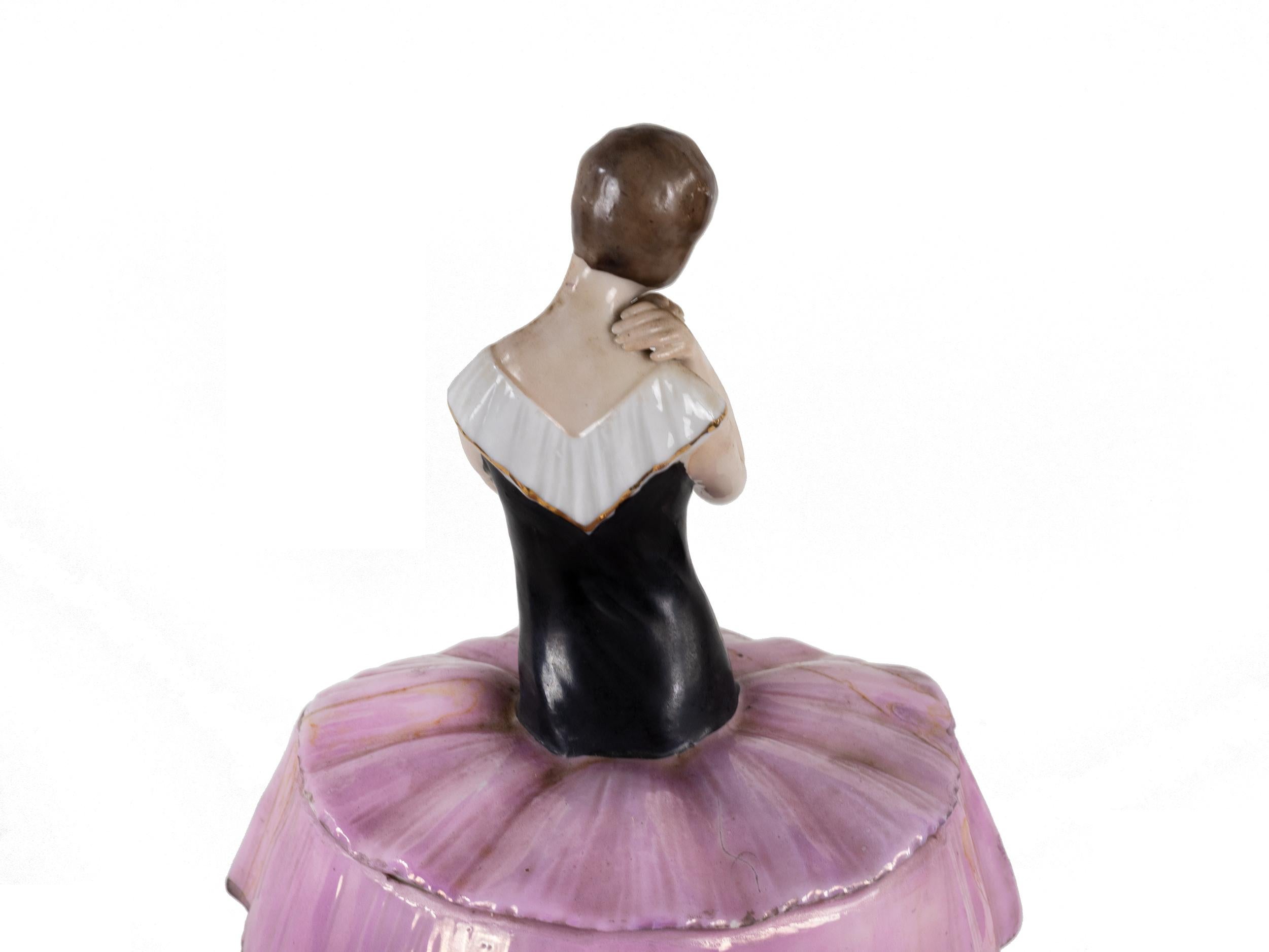 20ième siècle Boîte à bijoux de ballerine ou boîte à poudre Art déco, Allemagne, années 1930 en vente