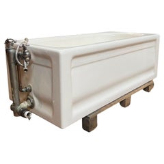 Art Deco Porcelain Bathtub, circa 1930