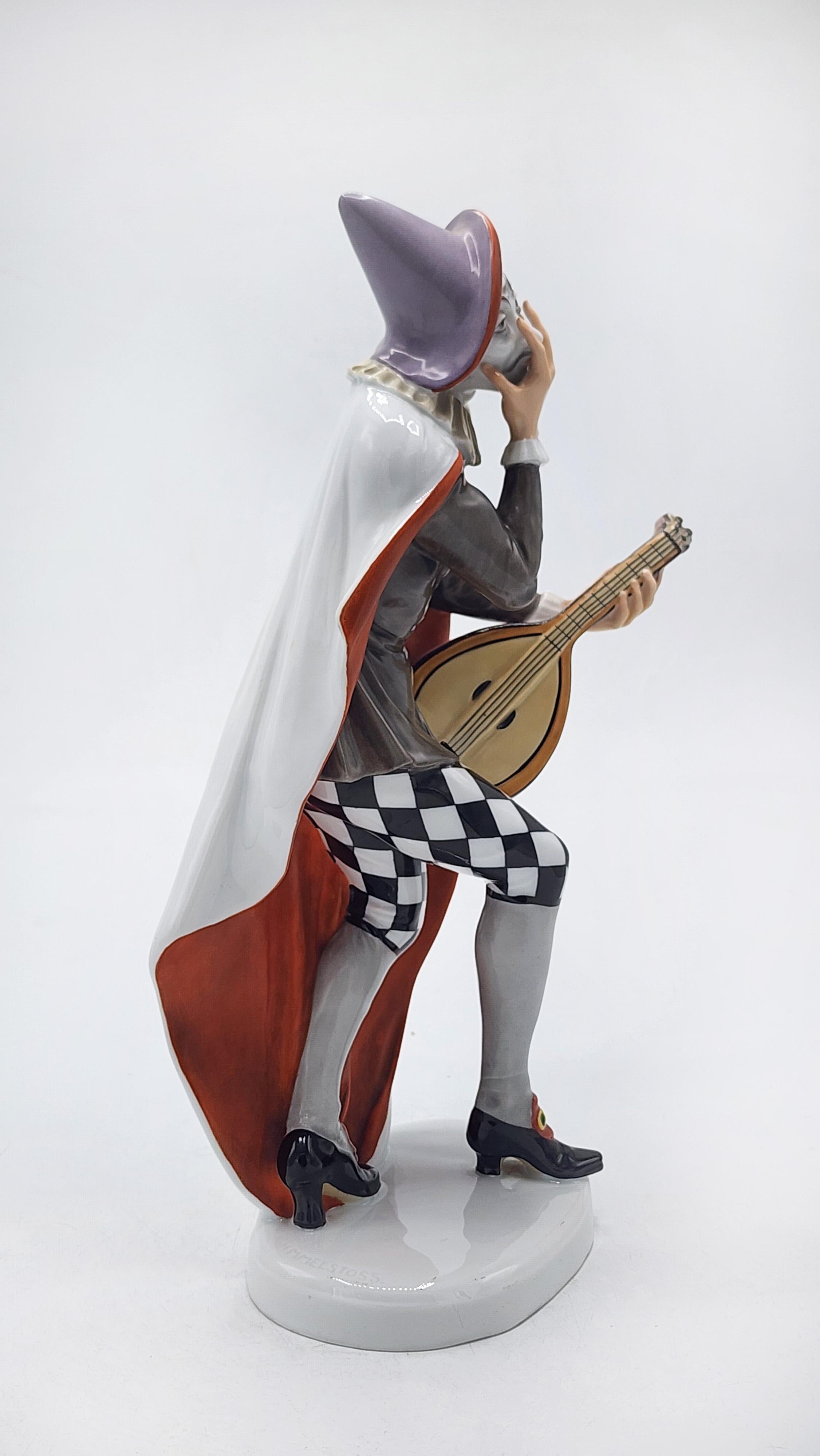 Art Deco porcelain figure c. 1920 Bajazzo ROSENTHAL by HIMMELSTOSS In Good Condition For Sale In Autonomous City Buenos Aires, CABA