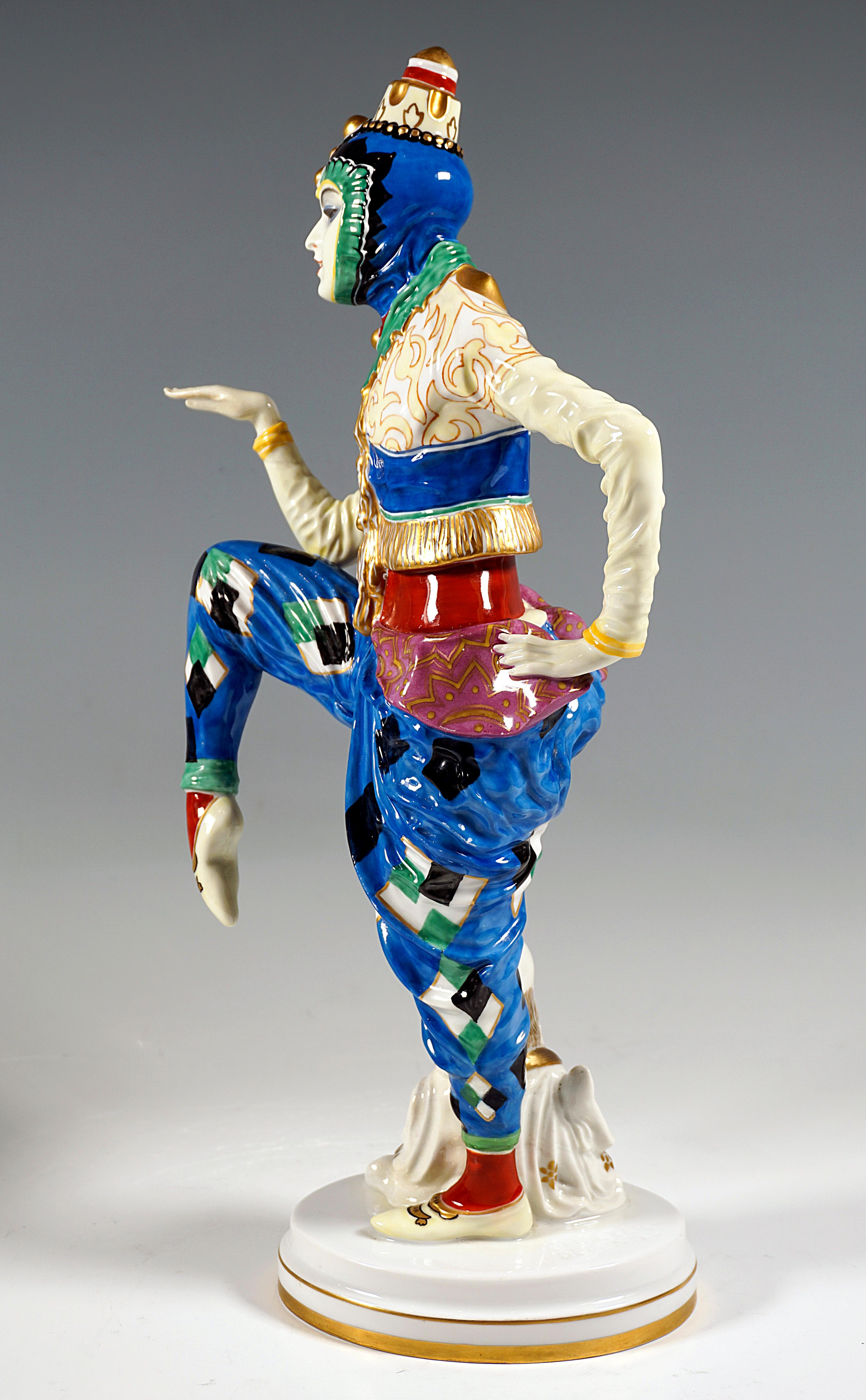 Art Déco Porcelain Figure 'Korean Dance' by C. Holzer-Defanti, Rosenthal Germany In Good Condition In Vienna, AT