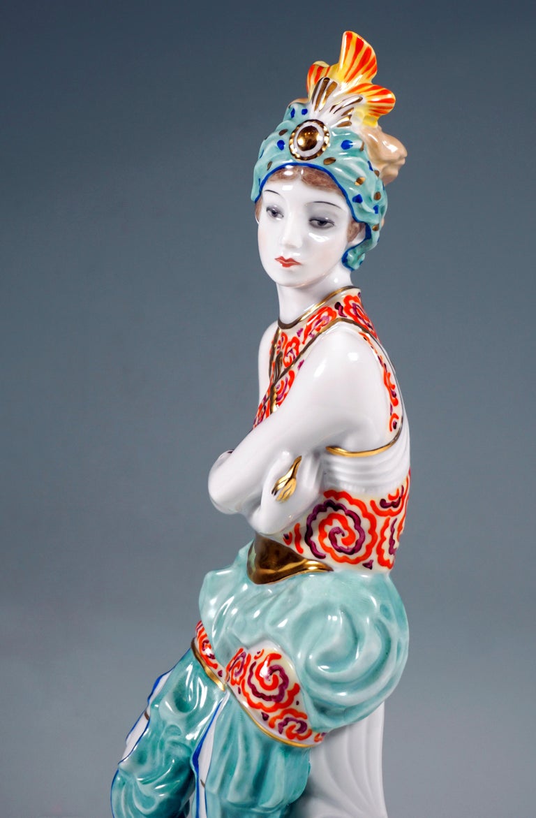Art Déco Porcelain Figurine 'Tsarina', by C. Holzer-Defanti, Rosenthal Germany In Good Condition In Vienna, AT