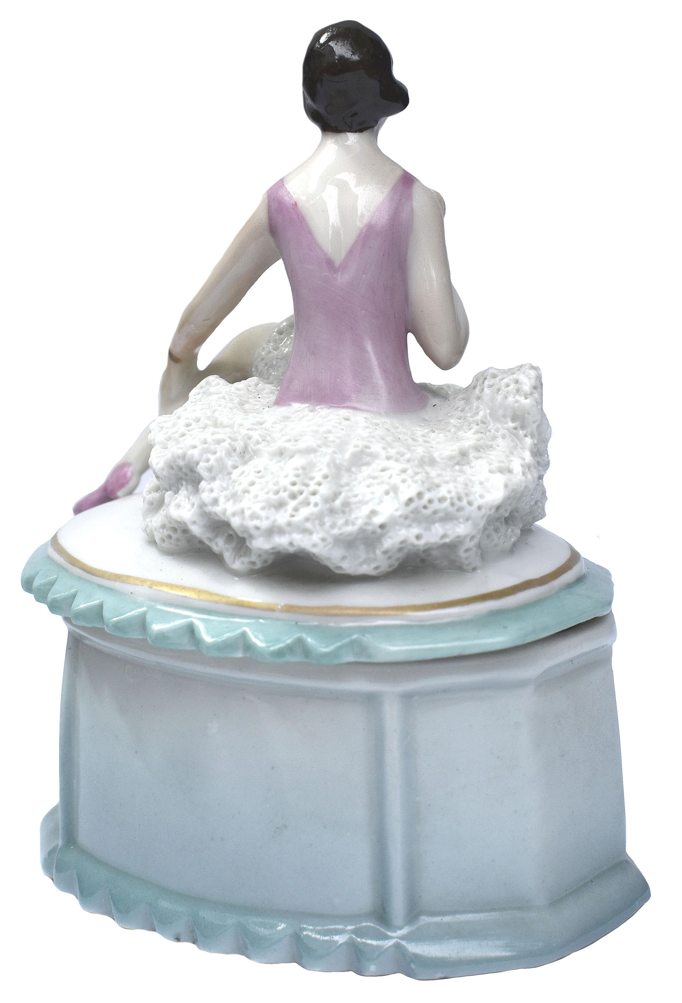 European Art Deco Porcelain Flapper Powder, Trinket Box, c1930s For Sale