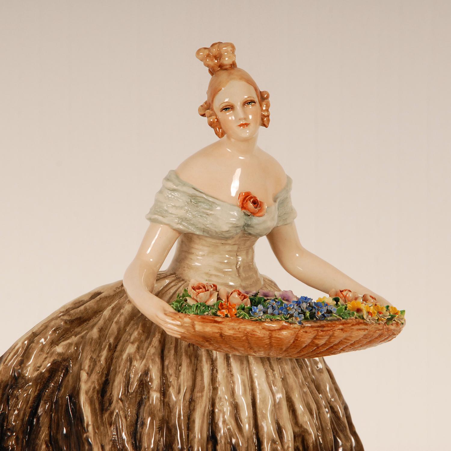 Art Deco Italian Ceramic Lady Figurine Guido Cacciapuoti Cris de Paris Porcelain For Sale 3
