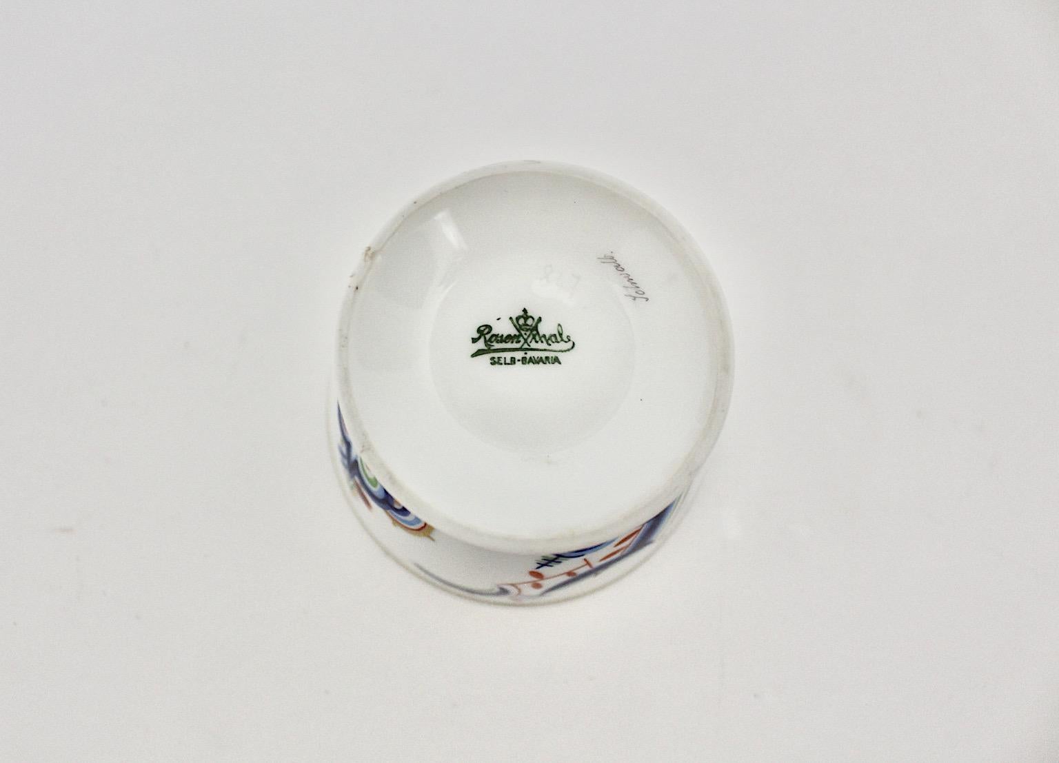 Scatola con coperchio in porcellana Art Deco Forma Pagoda Rosenthal Selb Porcelain Baviera Schwalb Germania in vendita 5