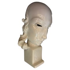 Masque Art Déco en porcelaine "Portrait d'une jeune femme" KPM Berlin, Allemagne années 1930.