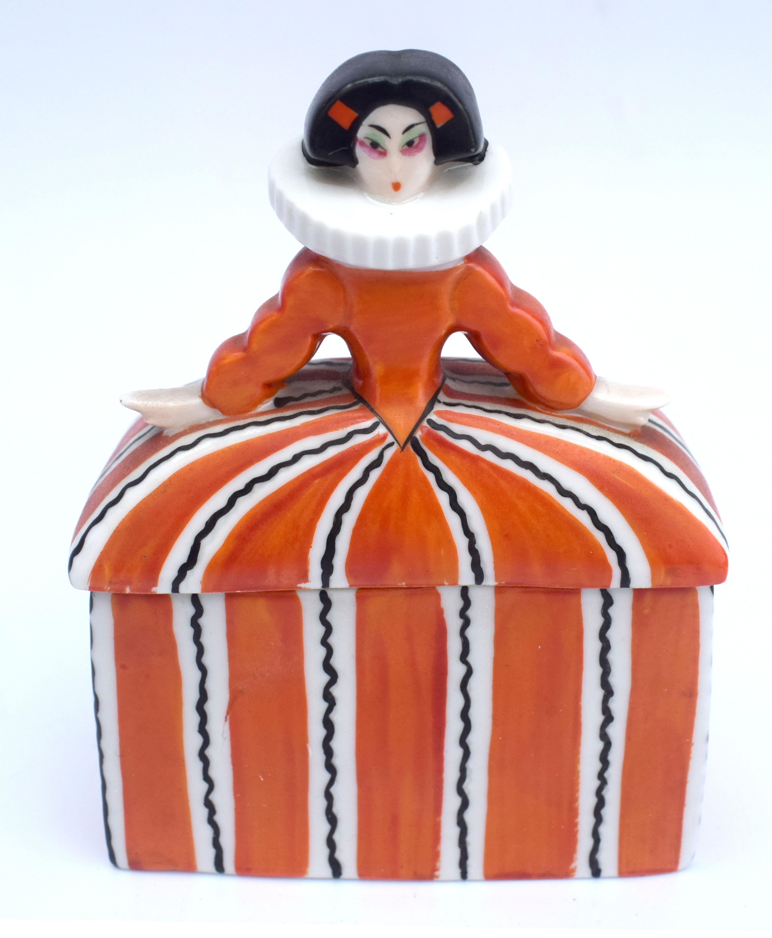 Art Deco Porcelain Powder Box, German, circa 1930 In Good Condition In Devon, England