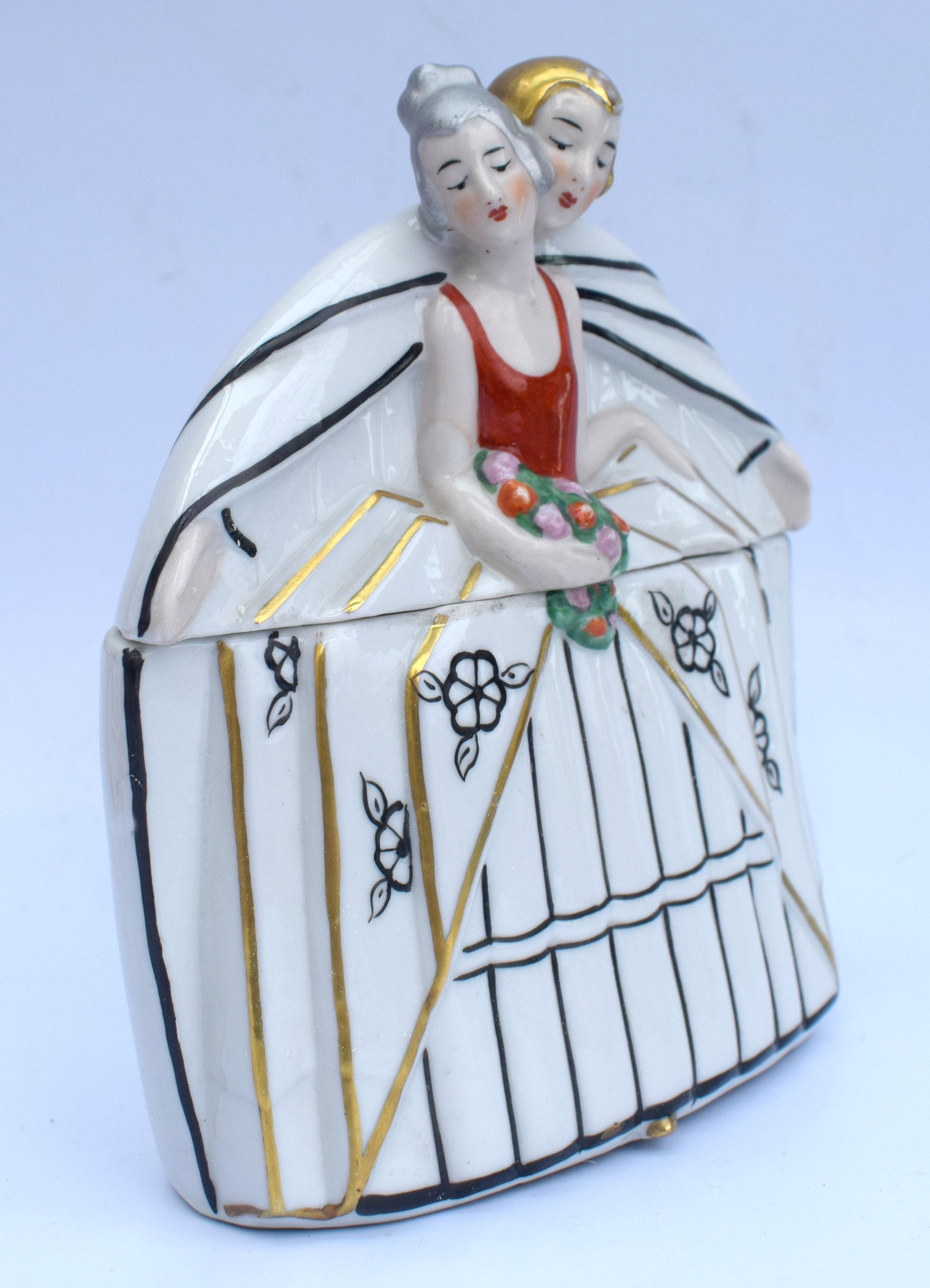 Art Deco Porcelain Powder Box, German, circa 1930 In Good Condition For Sale In Devon, England