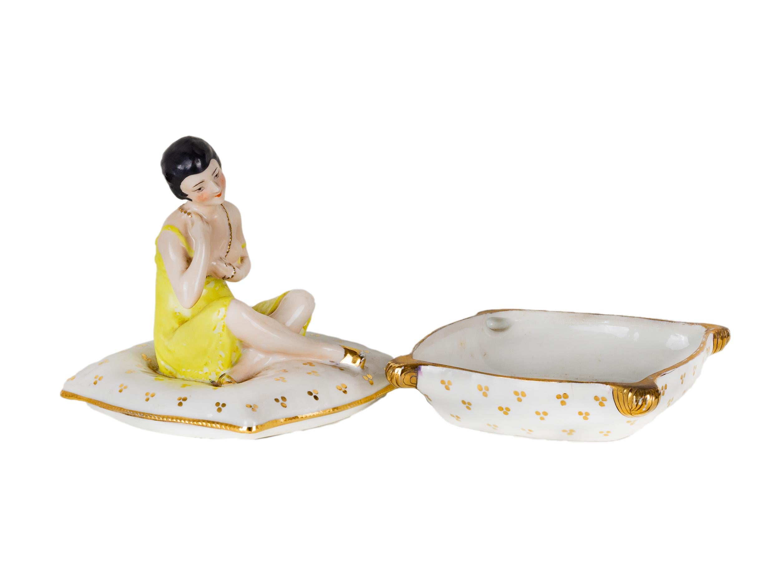 Art Deco Porzellan-Pulver-Schmuckkästchen mit Dame von Kosso, Deutschland, 20. im Angebot 11