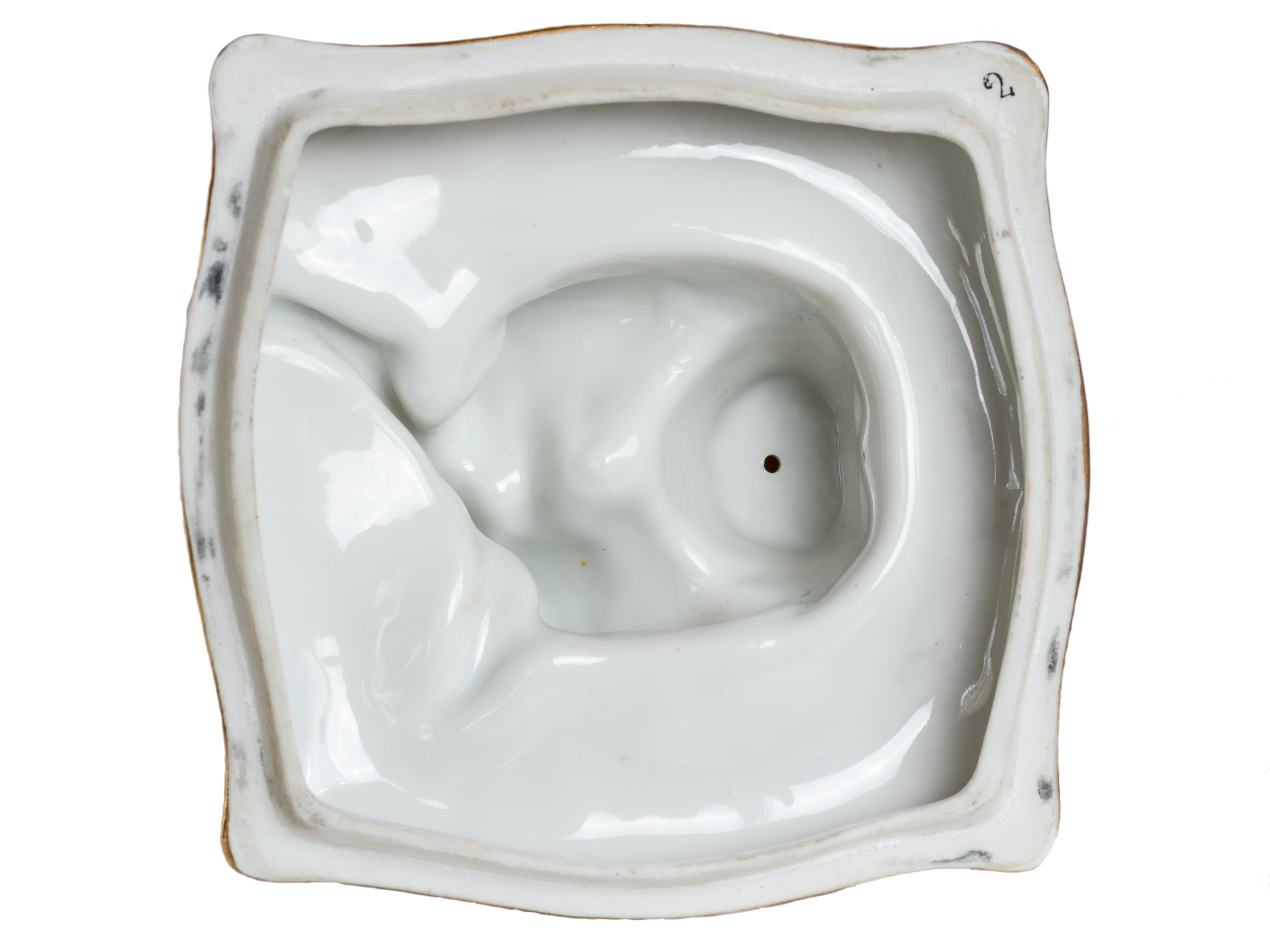 Art Deco Porcelain Powder Jewelry Box With Ladyby Kosso, Germany, 20th Century For Sale 14