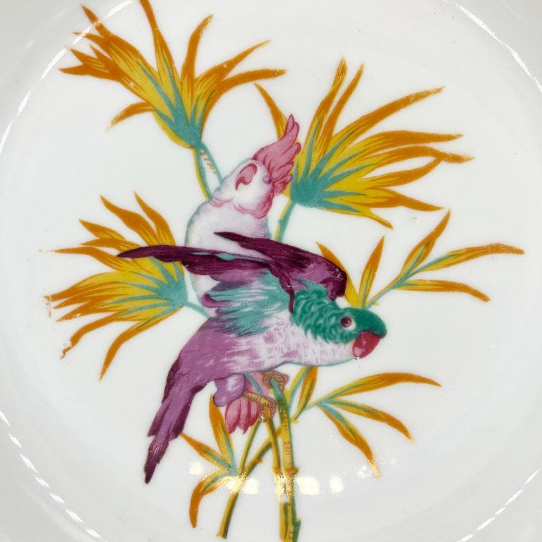Art-Déco-Porzellan-Servierschale mit tropischem lila Papagei-Motiv aus Porzellan – Deutschland (Art nouveau) im Angebot