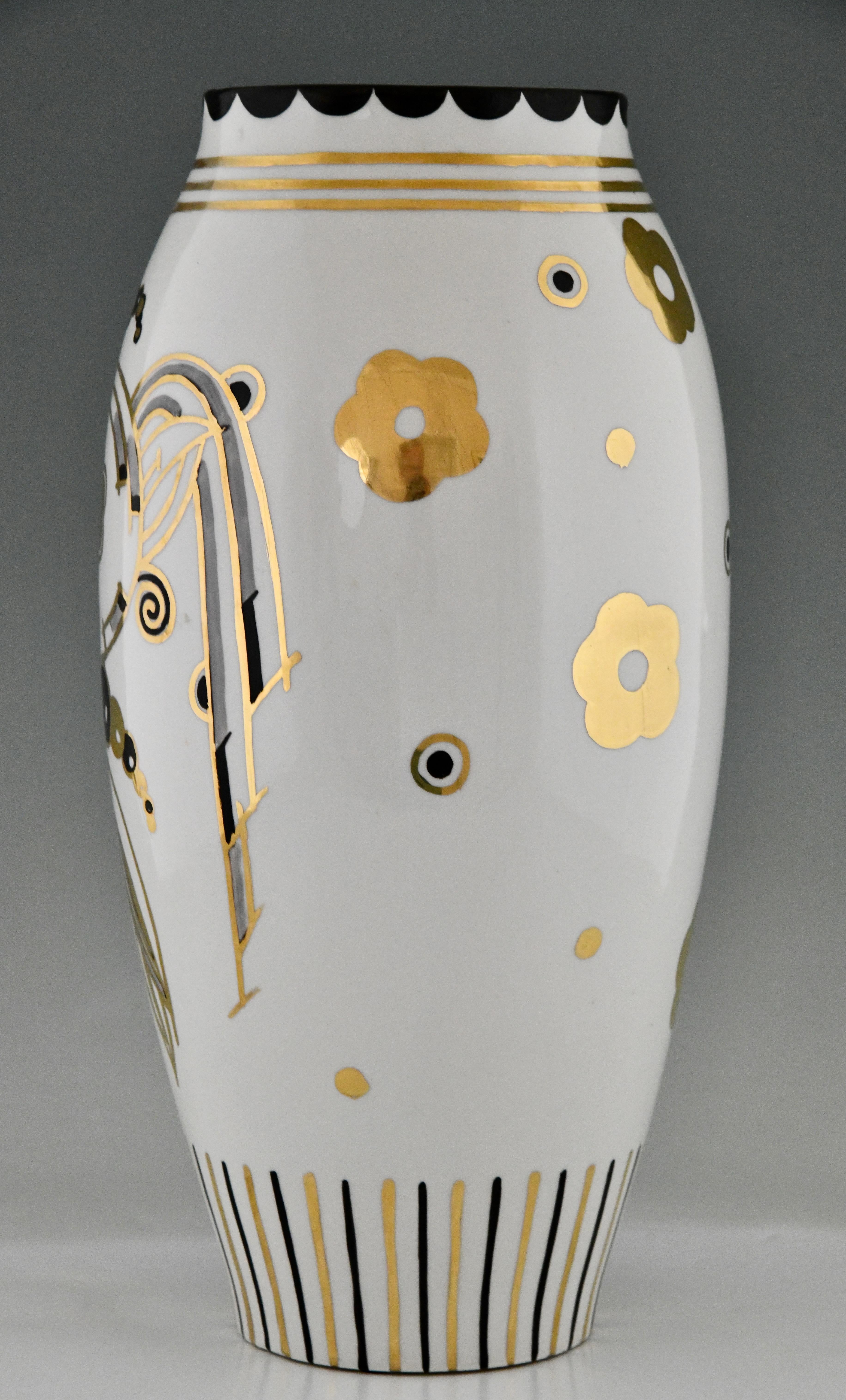 Art Deco porcelain vase with flowers Ernest Ventrillon Les Arts Réunis 1930 In Good Condition For Sale In Antwerp, BE