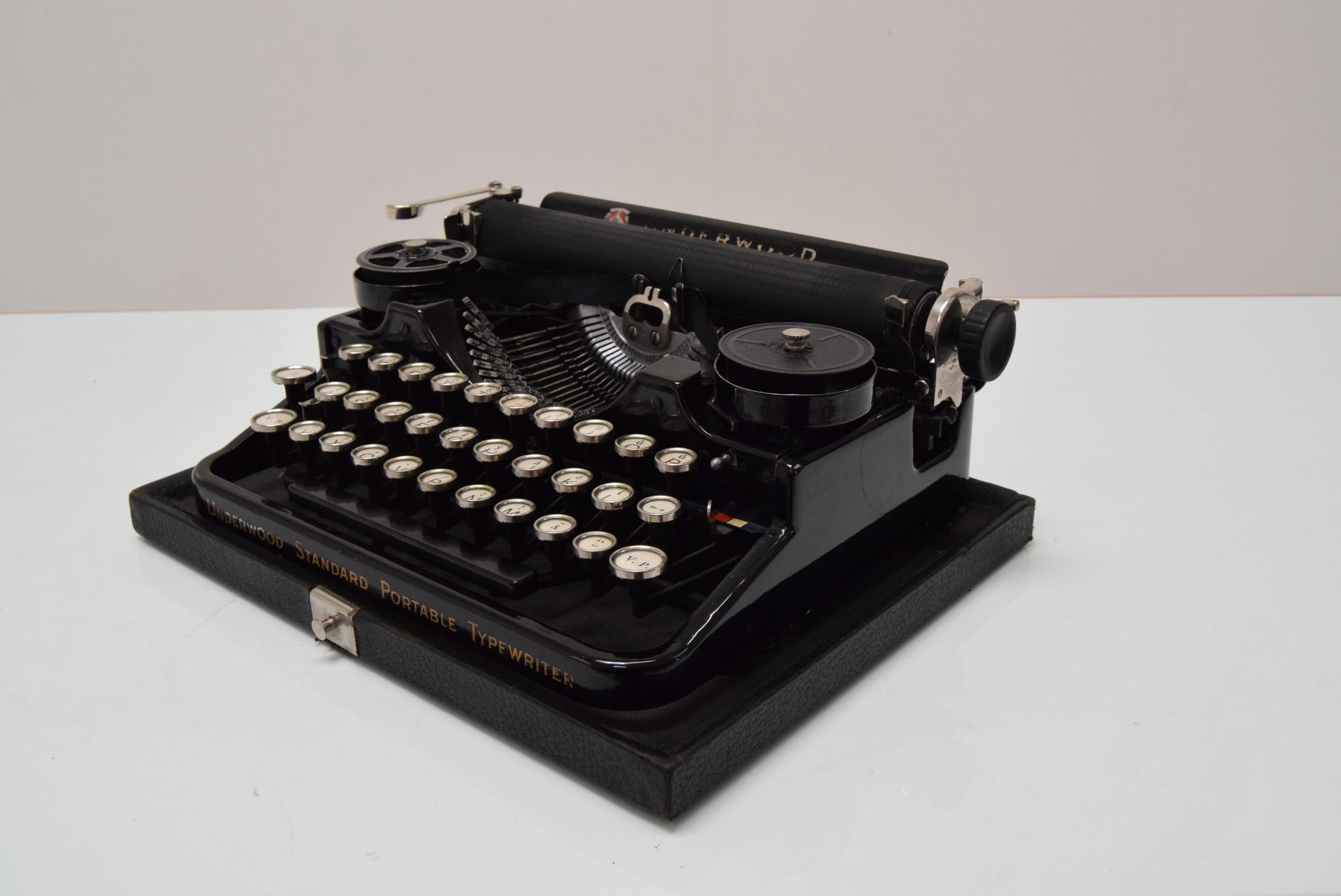 Art Deco Portable Typewriter/Underwood Typewriter Company, USA, circa 1923 7