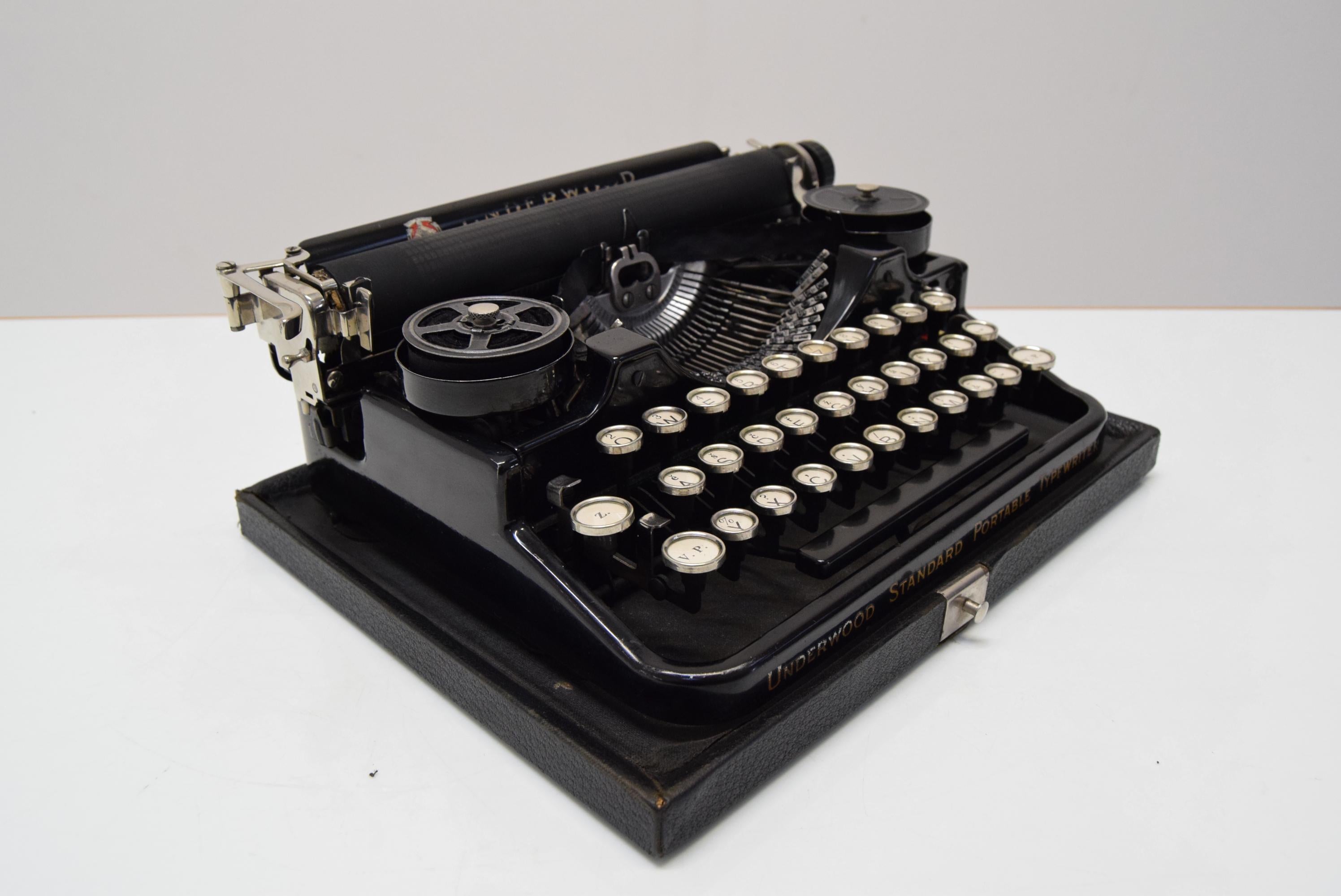 Art Deco Portable Typewriter/Underwood Typewriter Company, USA, circa 1923 9