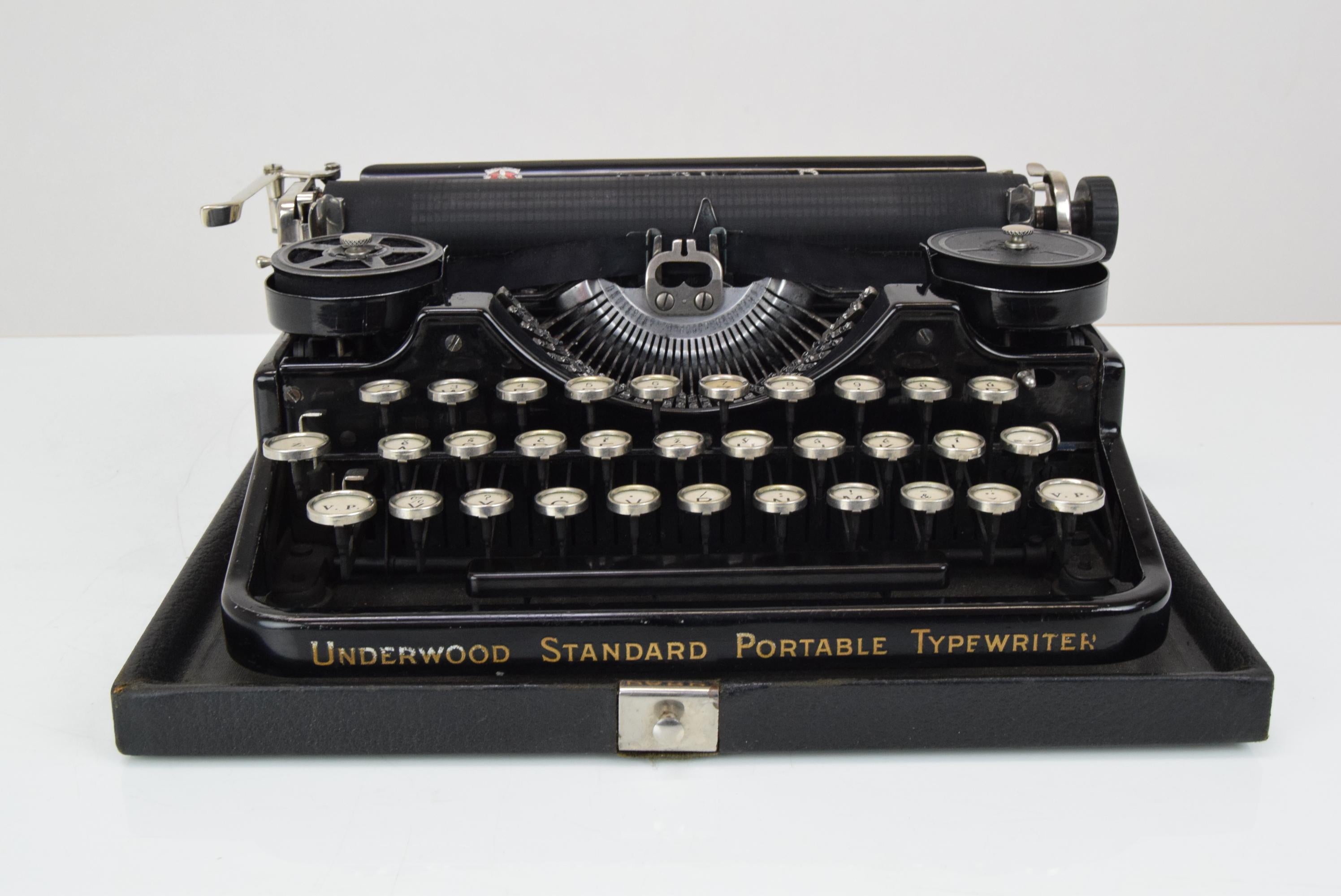 Early 20th Century Art Deco Portable Typewriter/Underwood Typewriter Company, USA, circa 1923