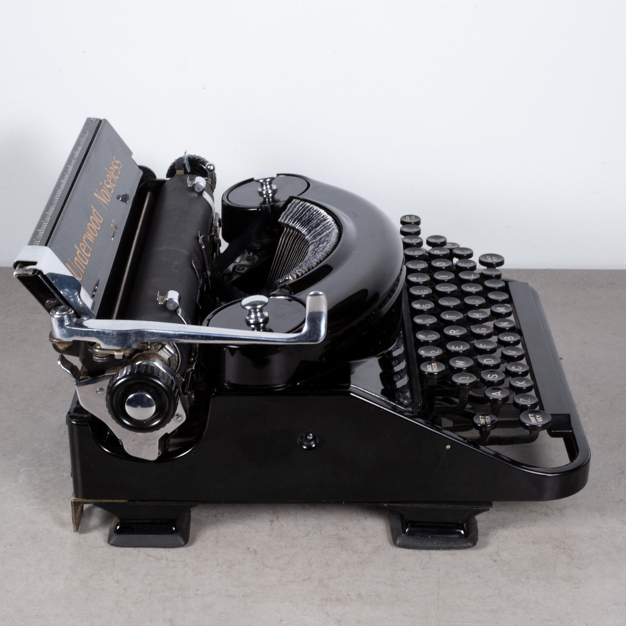 Art Deco Portable Underwood Noiseless Typewriter and Case, C.1935 2