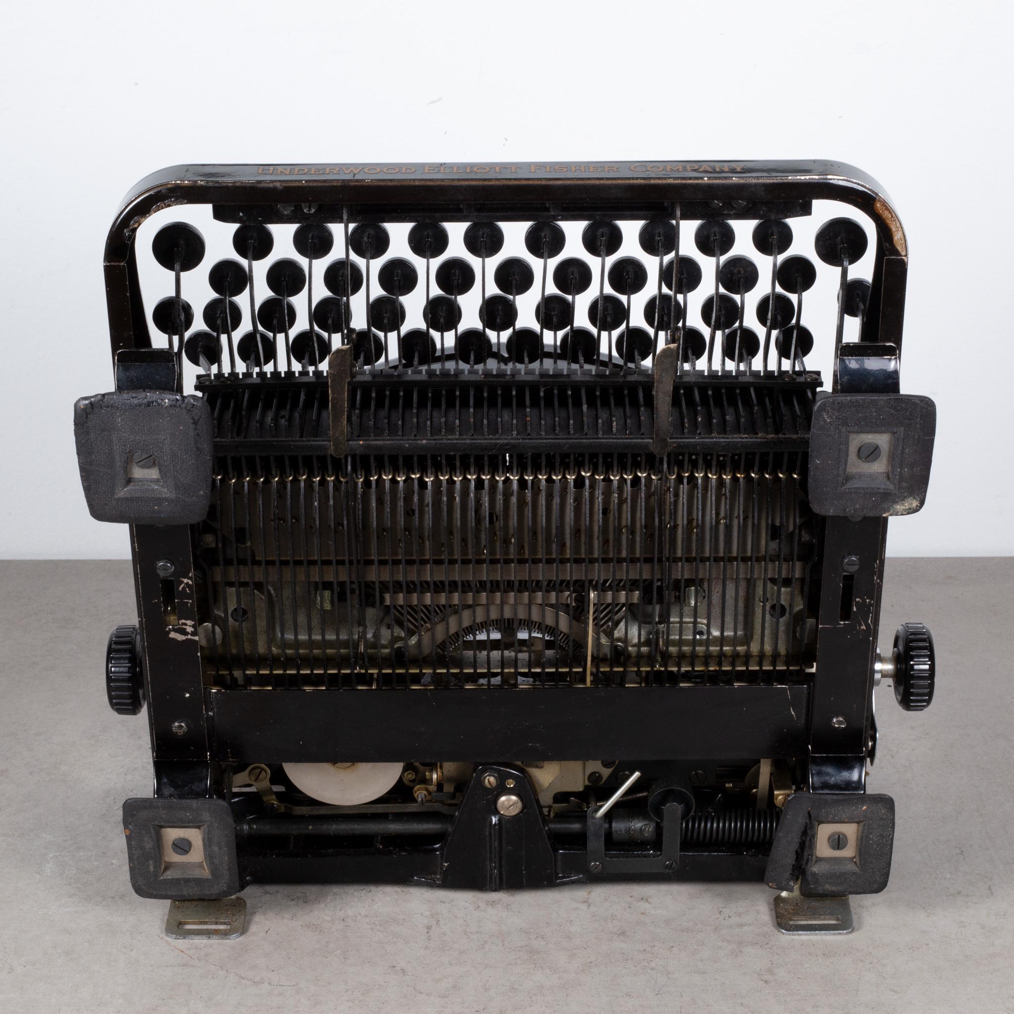 Art Deco Portable Underwood Noiseless Typewriter and Case, C.1935 4