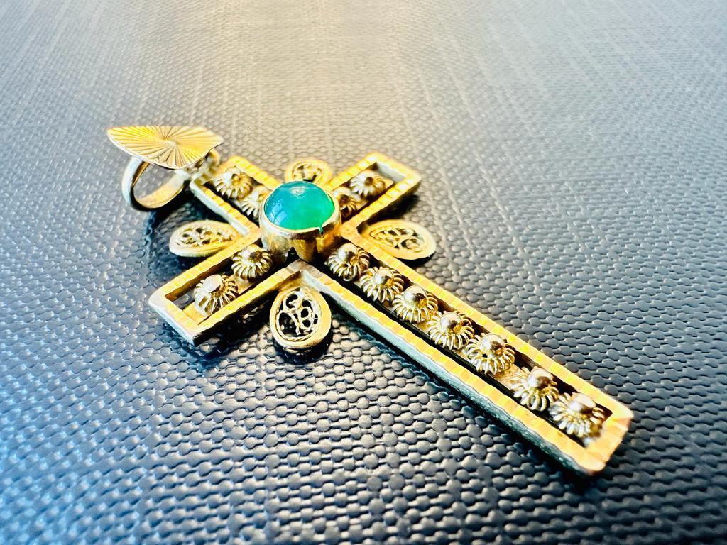 Women's or Men's Art Deco Portuguese Yellow Gold Cross with Cabochon Emerald For Sale