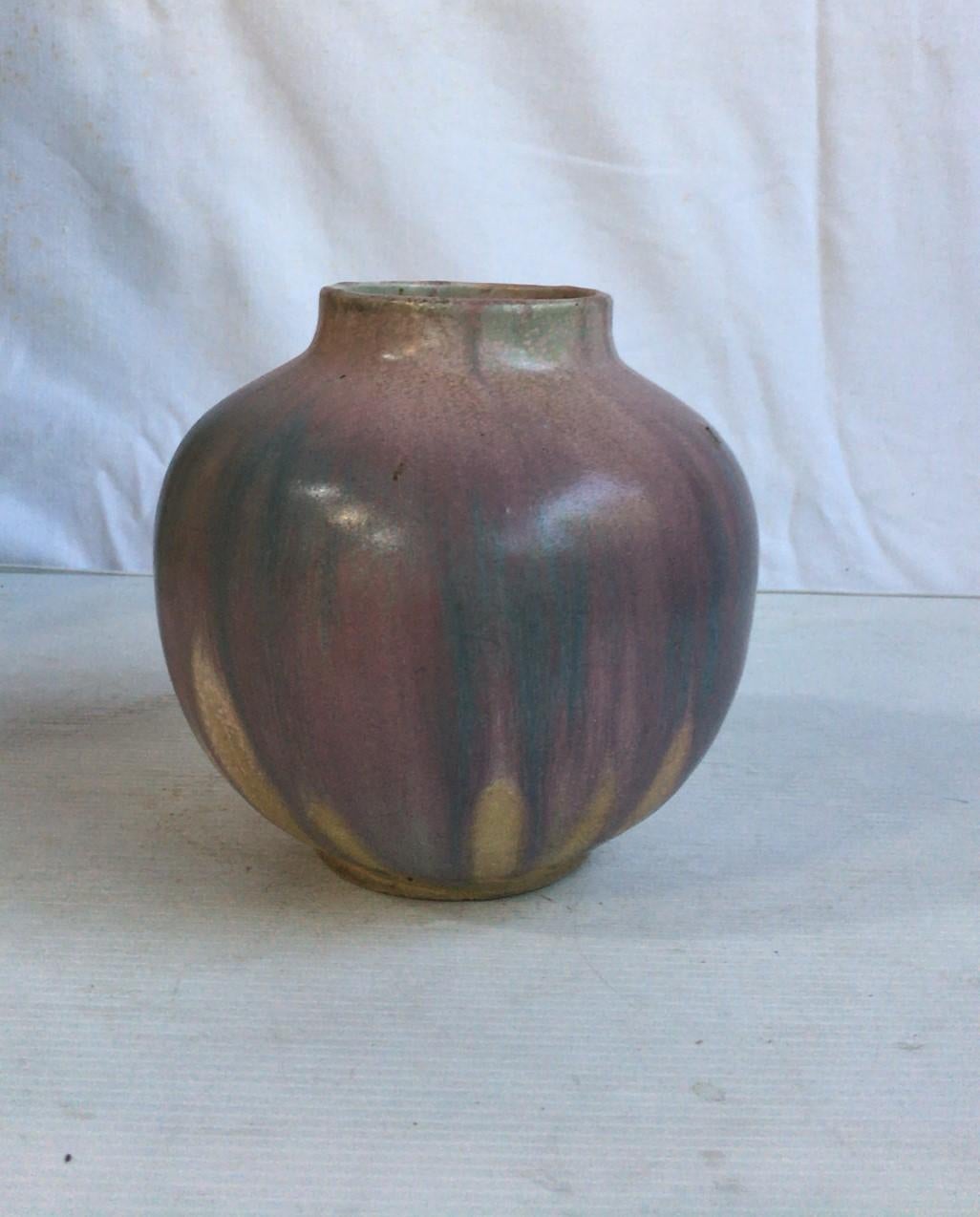 Art Deco pottery vase Charles Greber, circa 1930.
 