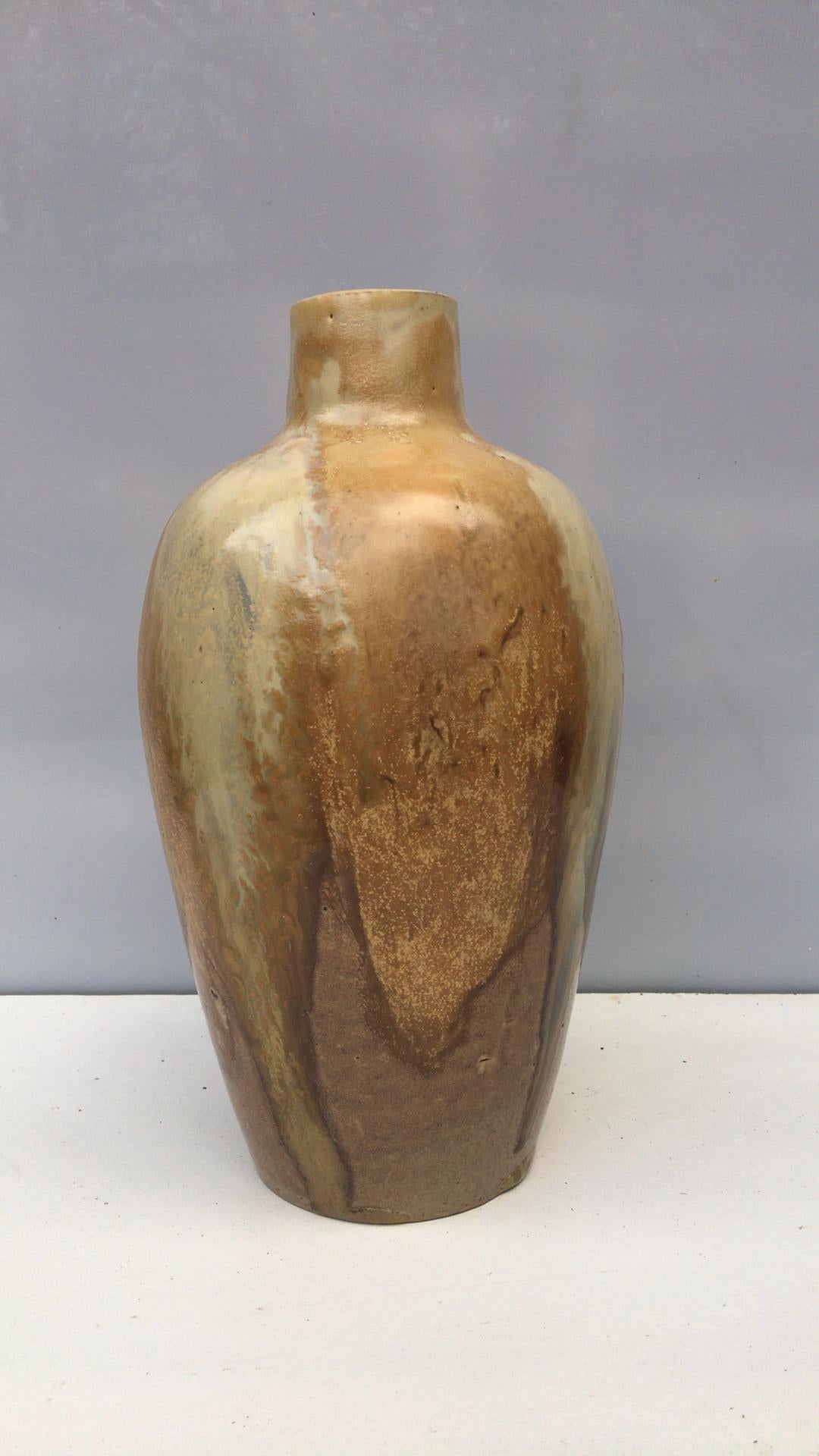 Mid-20th Century Art Deco Pottery Vase , circa 1930 For Sale