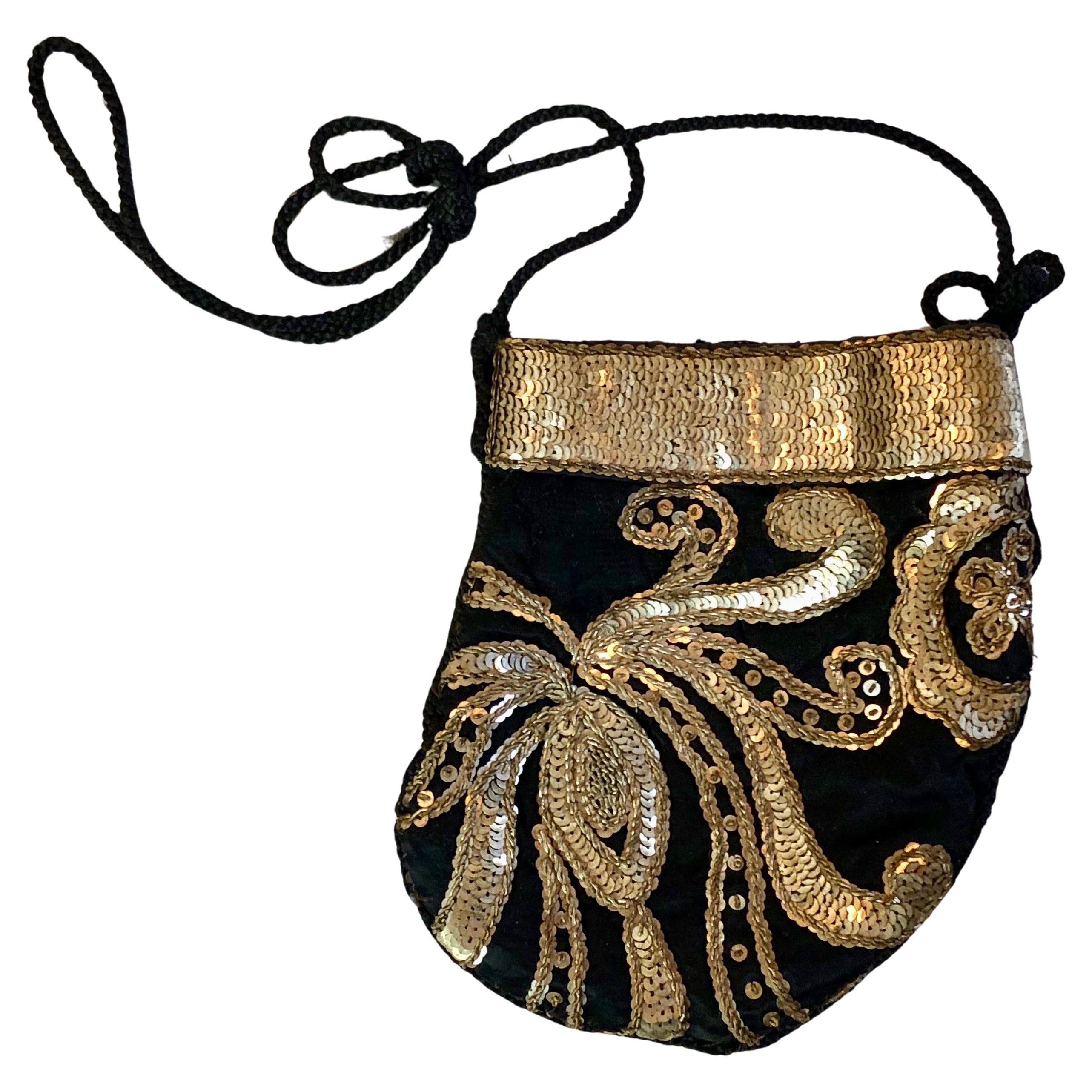 Borsetta o borsa da sera Art Deco, borsa in seta nera, paillettes d'argento 1920 ca. in vendita