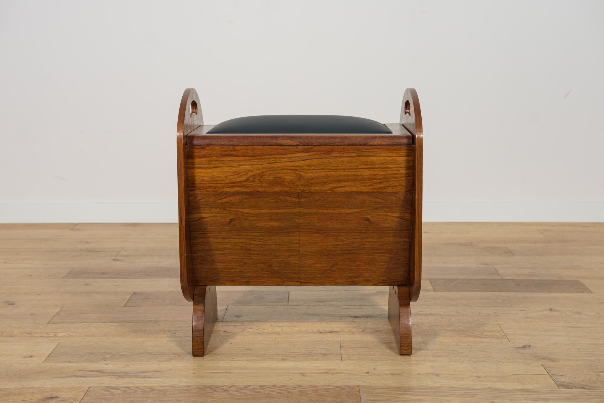 Puf Art Decó, Reino Unido, años 30. Moderno de mediados de siglo en venta