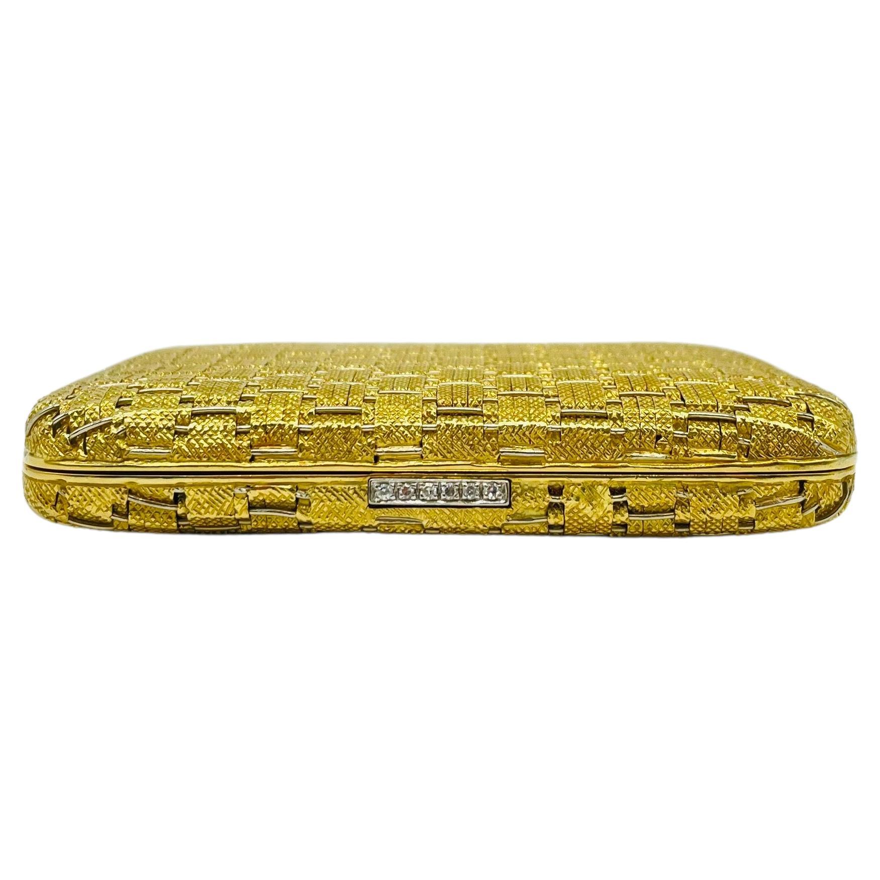Art deco powder box with diamond in 18k yellow gold For Sale 4