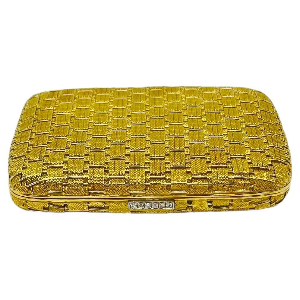 Art deco powder box with diamond in 18k yellow gold For Sale 7