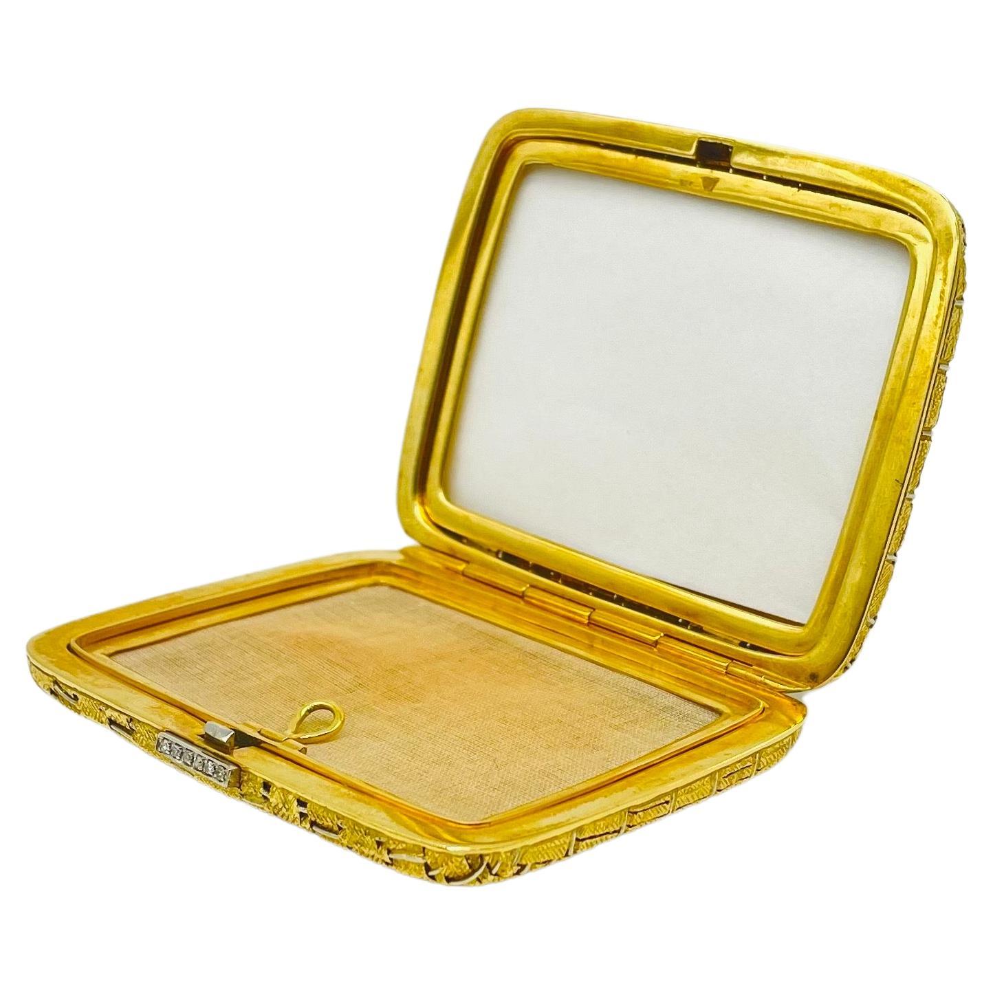 Boîte à poudre Art déco avec diamants en or jaune 18 carats Bon état - En vente à Berlin, BE