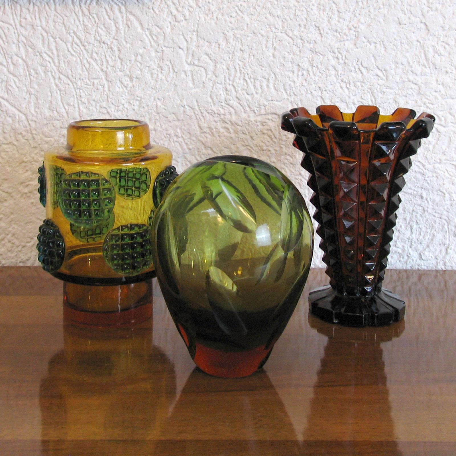 Art Deco Presglas Bernstein Glas Vase (Art déco) im Angebot