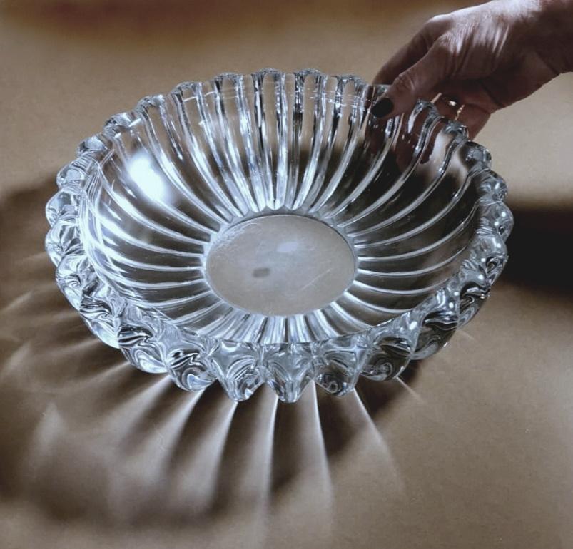Französische Art-Déco-Schale aus geformtem Glas, Daum Design, Pierre d''Avesn im Angebot 10