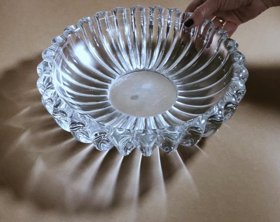 Französische Art-Déco-Schale aus geformtem Glas, Daum Design, Pierre d''Avesn im Angebot 11