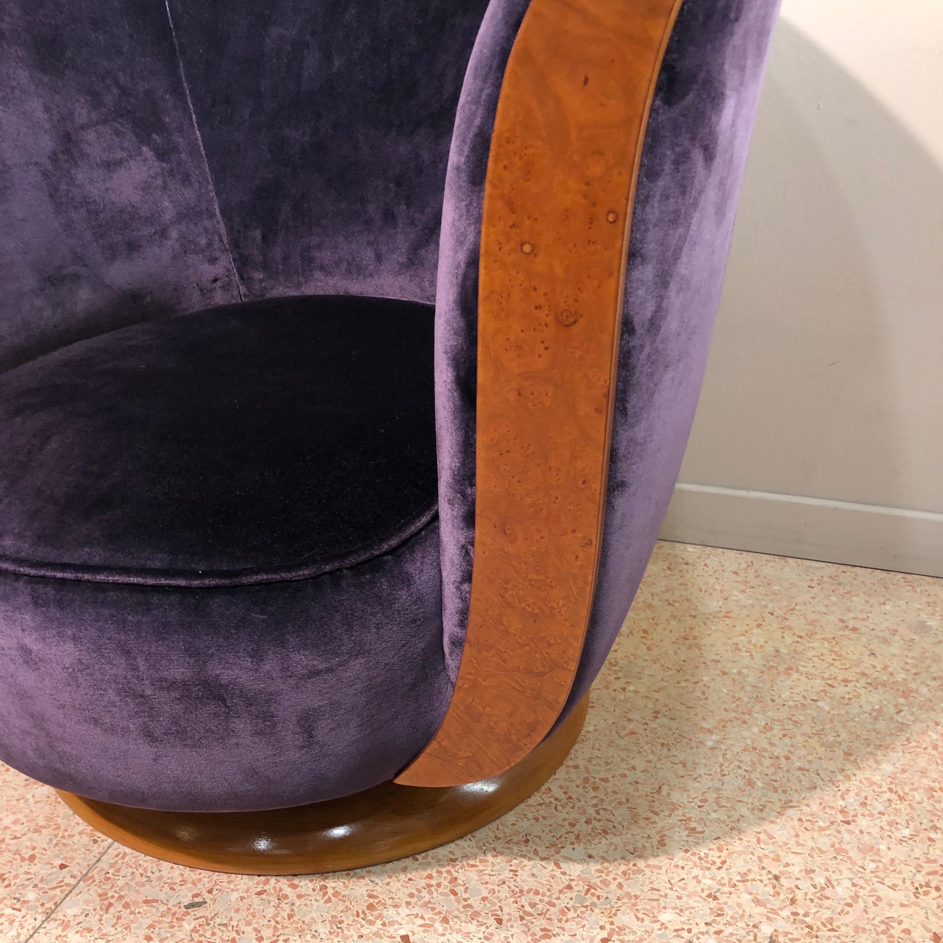 Art Deco Lila Samt Tulpe Kleiner Sessel mit der Aufschrift 
