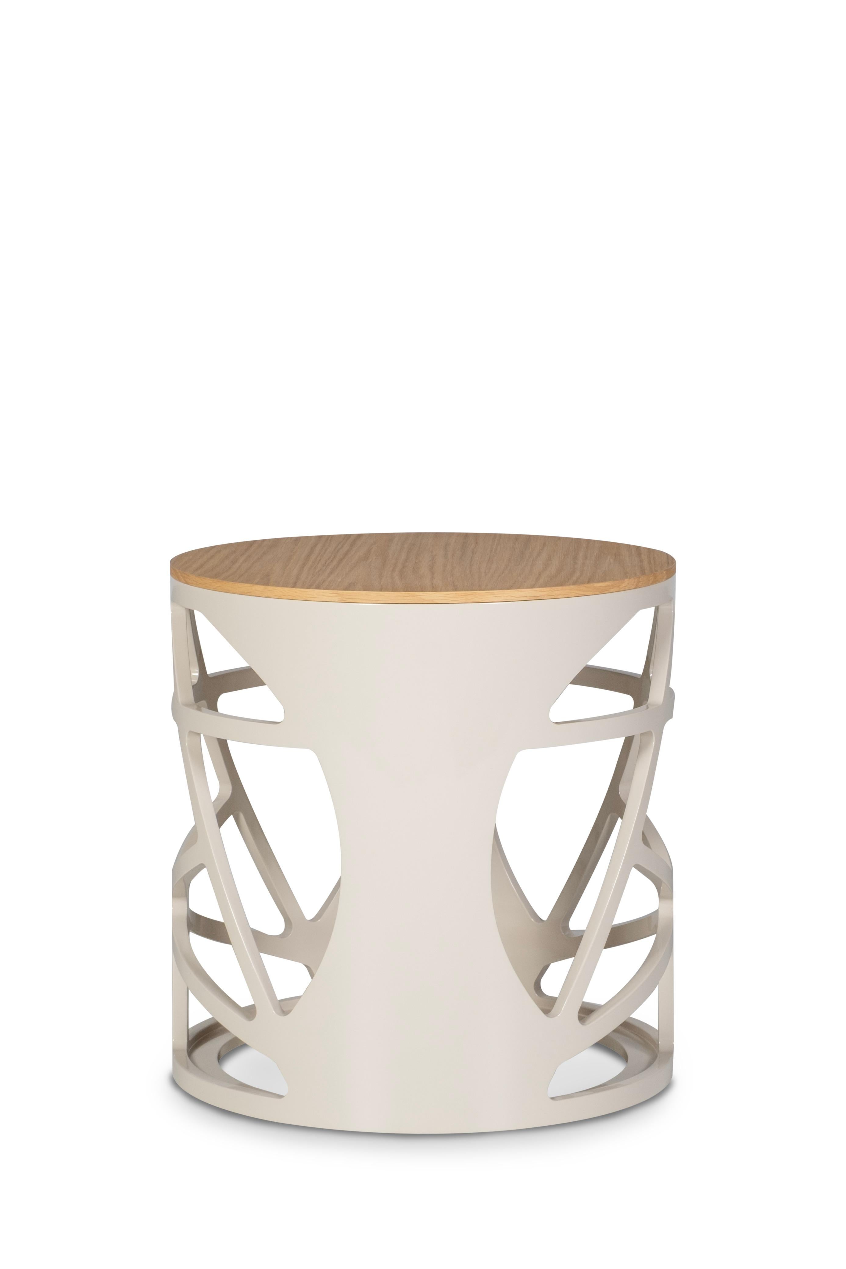 Table d'appoint en pyrite, Collection S, fabrication artisanale au Portugal - Europe by GF Modern.

La table d'appoint Pyrite s'inspire de l'allure captivante des cristaux de pyrite, attirant sans effort le regard sur son design élégant et noble.