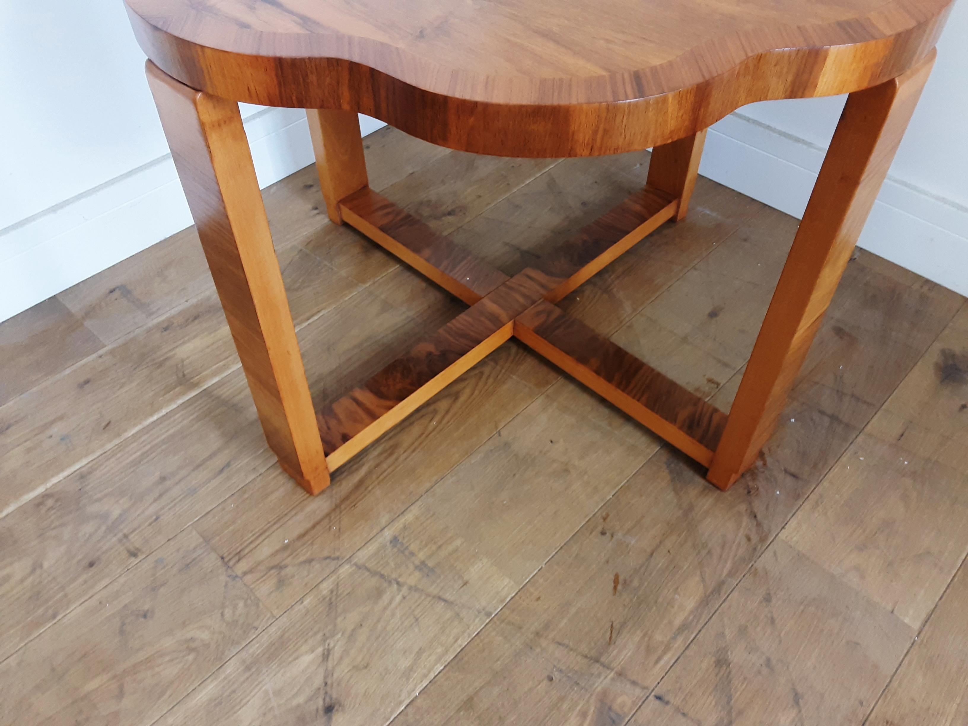 Art Deco Quartet Nest of Tables in Figured Walnut by Harry and Lou Epstein For Sale 1