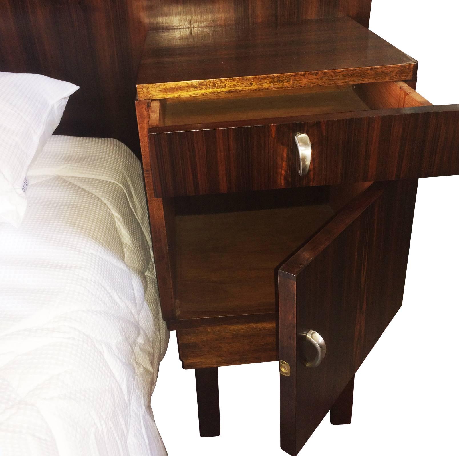 Art Deco Queen-Size Bed and Bedside Tables in Macassar Wood For Sale 3