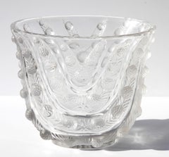 Art Deco R. Lalique Vichy Vase,  Graduating Wavy Leaf Design Clear and Frosted