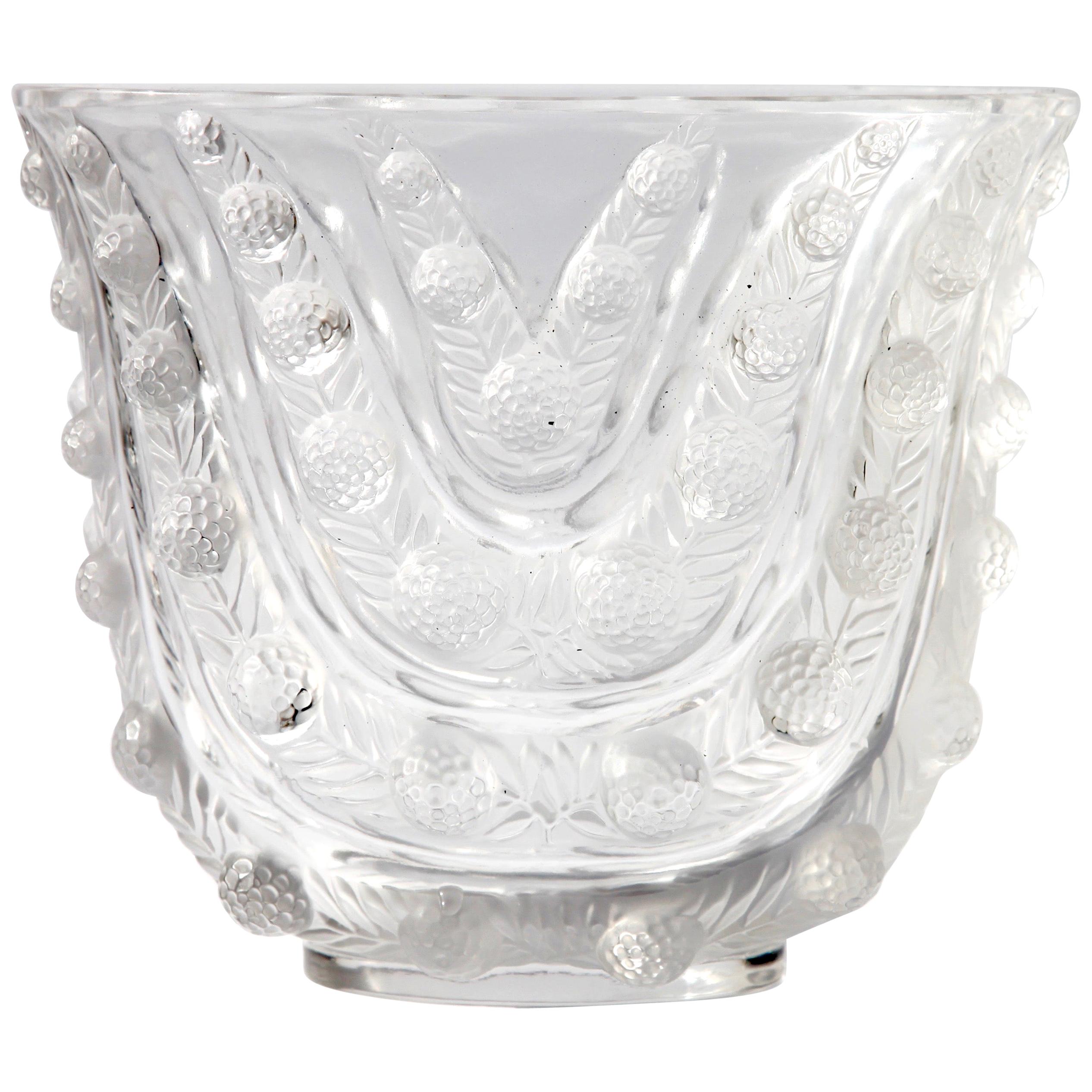 Art Deco R. Lalique Vichy Vase,  Graduating Wavy Leaf Design Clear and Frosted